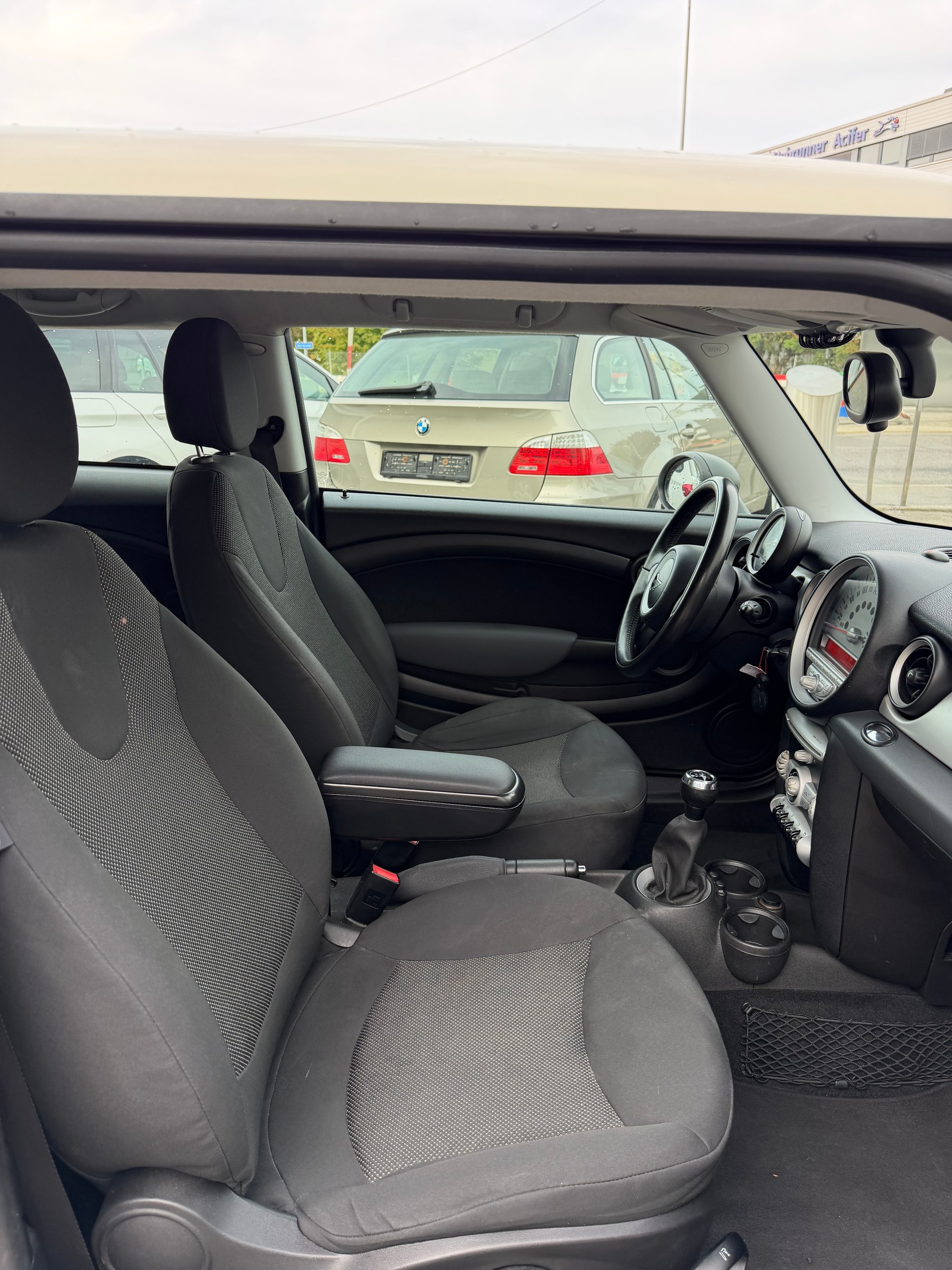MINI One 1.6-image-9