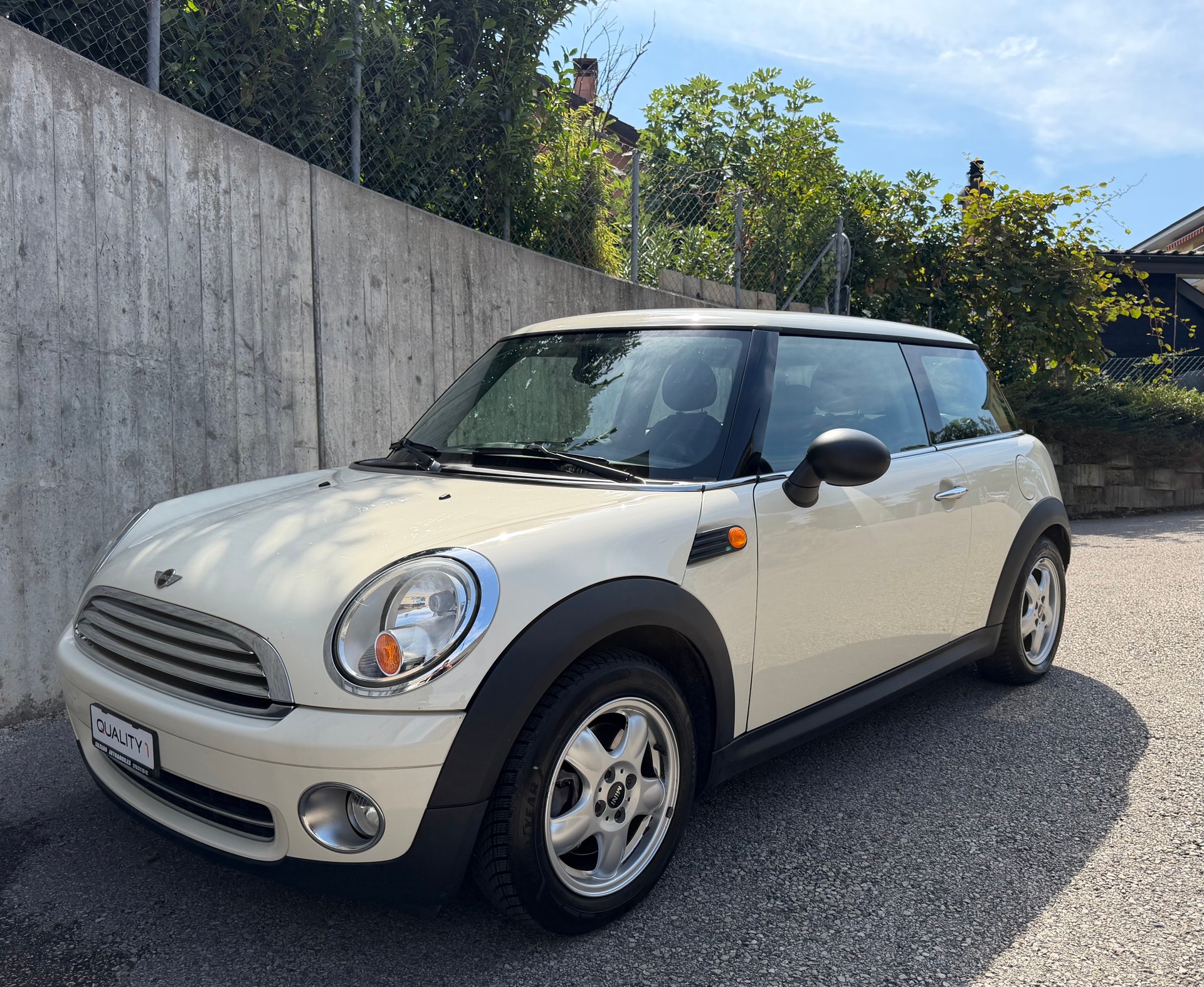 MINI One-image-1