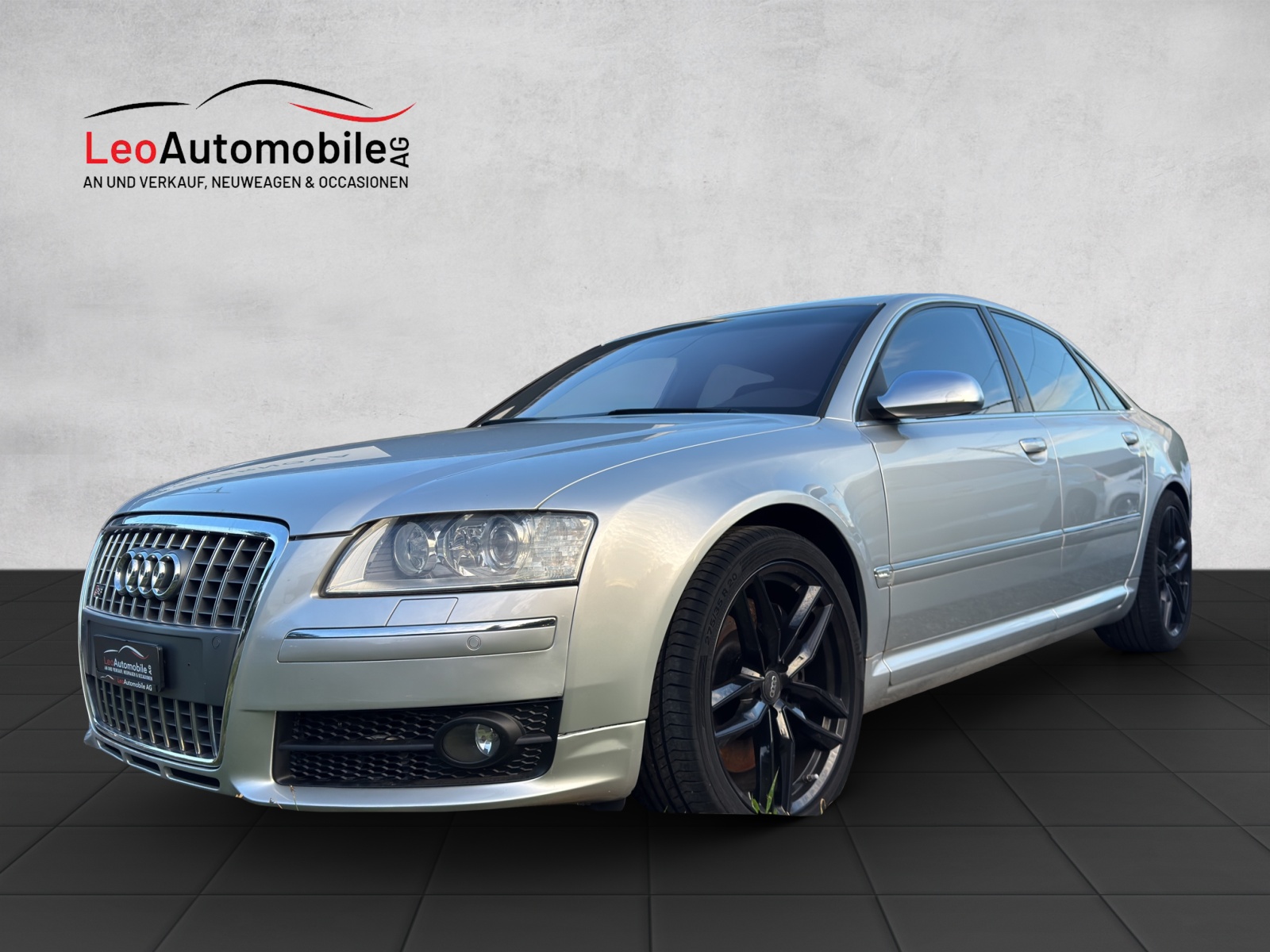 AUDI S8 5.2 V10 quattro tiptronic-image-0