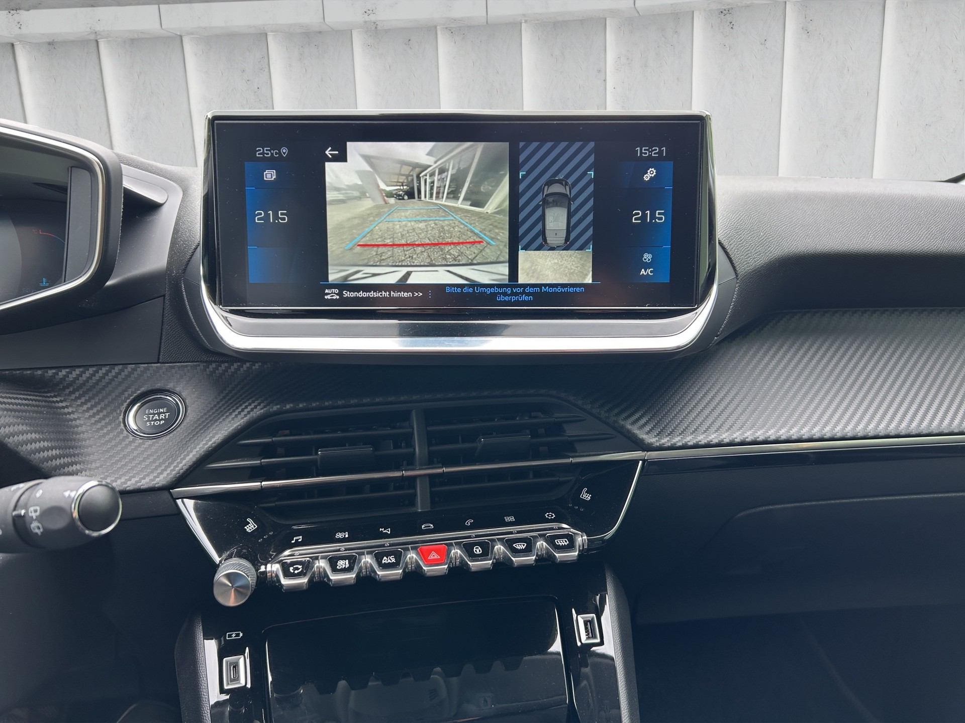 PEUGEOT 208 1.2 PureTech Allure Pack-image-14