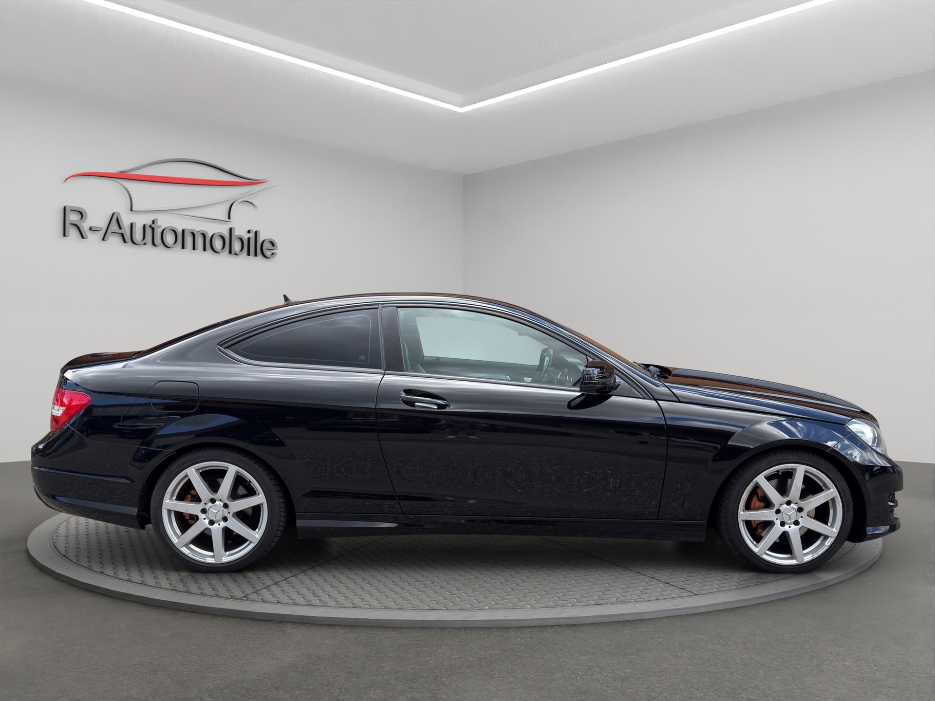 MERCEDES-BENZ C 350 Coupé 7G-Tronic-image-5