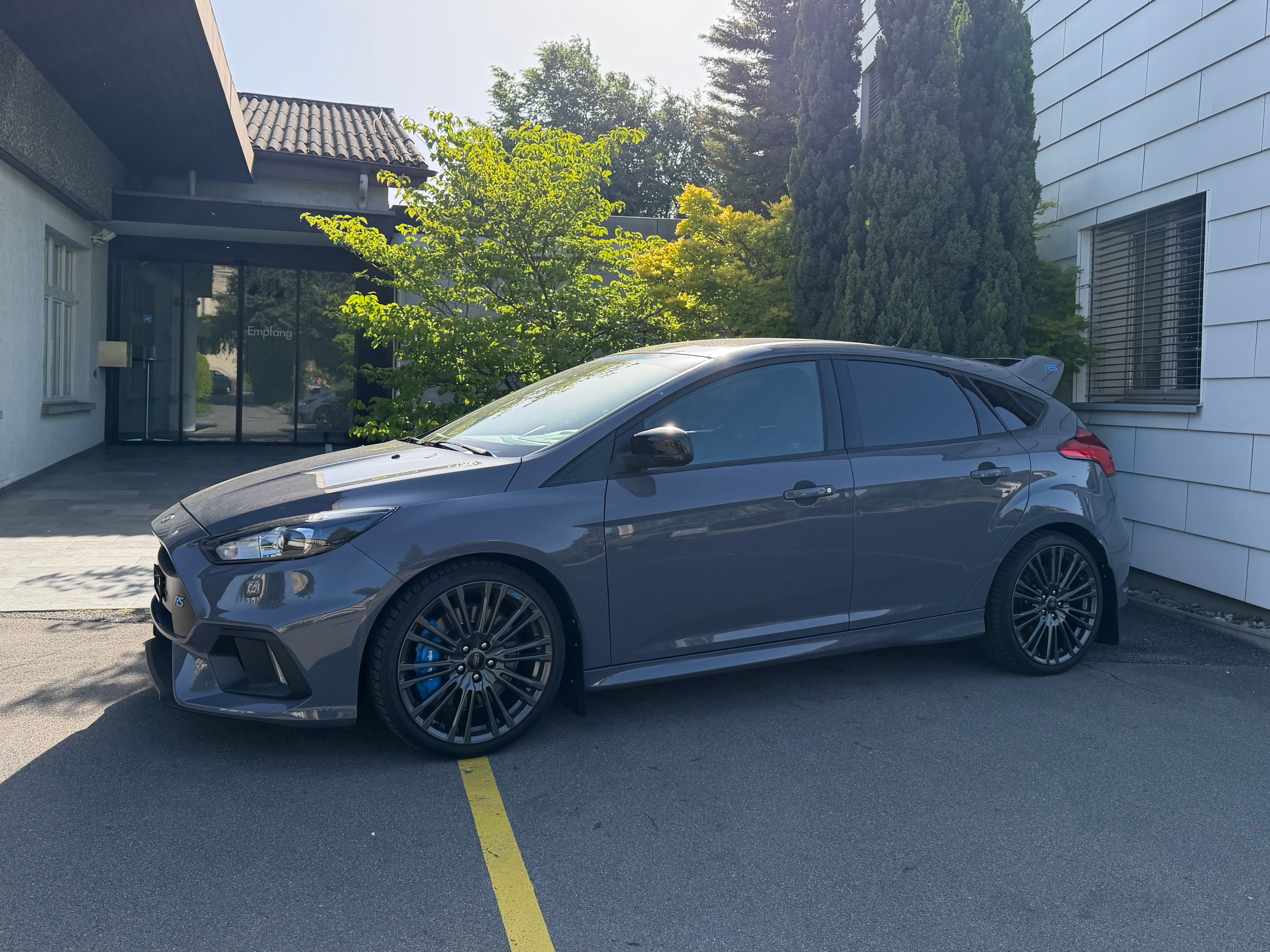 FORD Focus 2.3 EcoBoost RS AWD *Top-Ausstattung*Servicegepflegt*Garantie* — slika 1