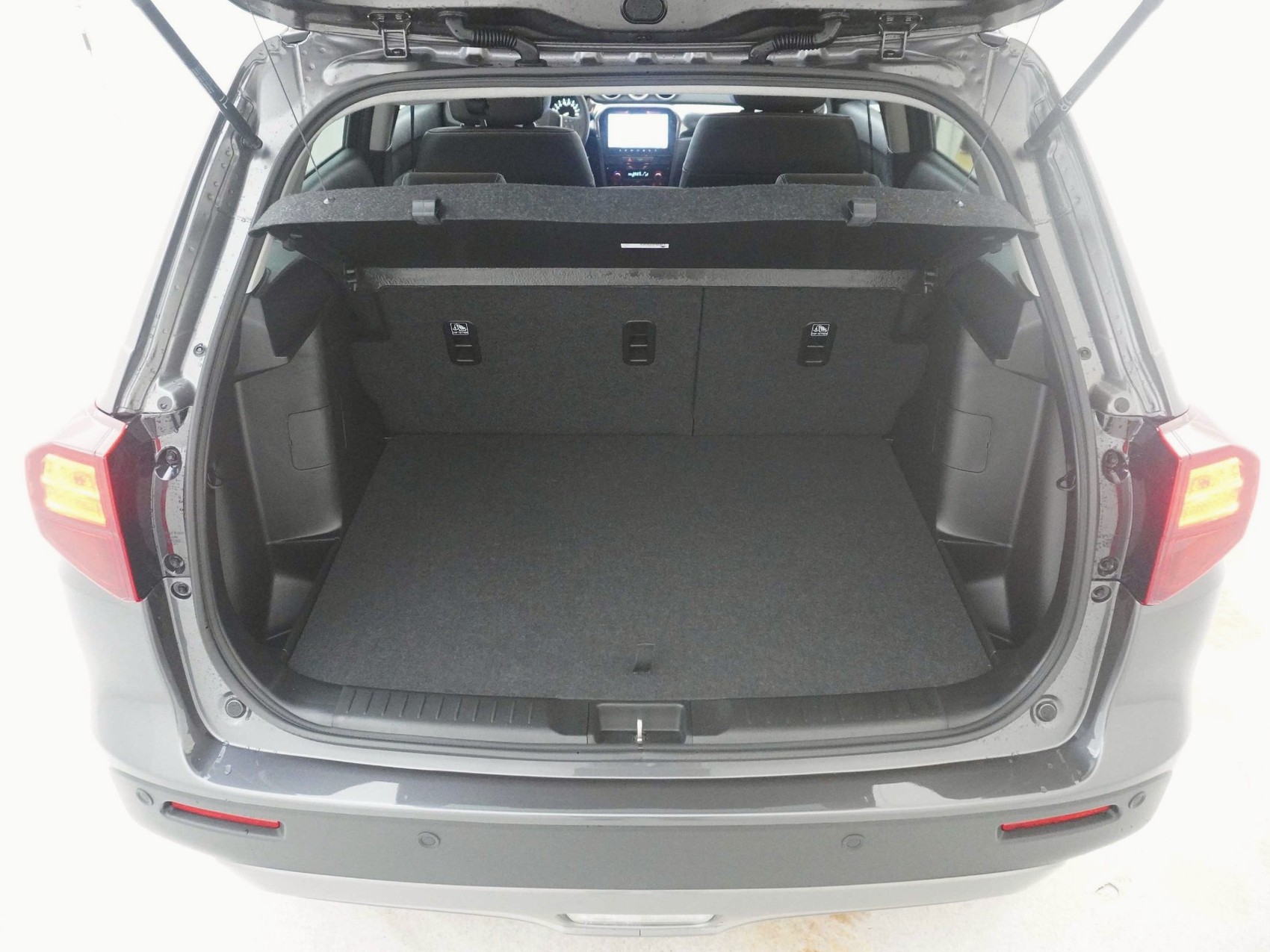 SUZUKI Vitara 1.4 T Compact Top Hybrid 4x4-image-19