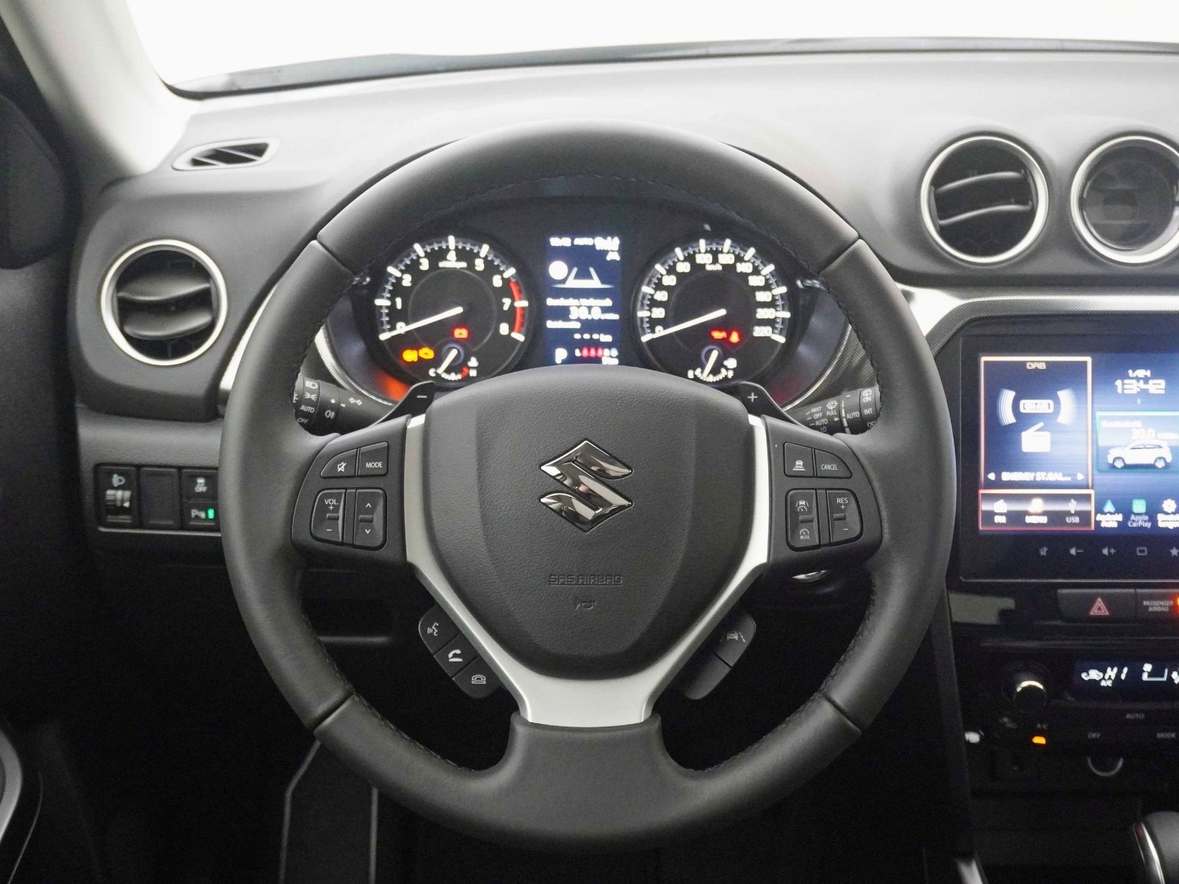 SUZUKI Vitara 1.4 T Compact Top Hybrid 4x4-image-9