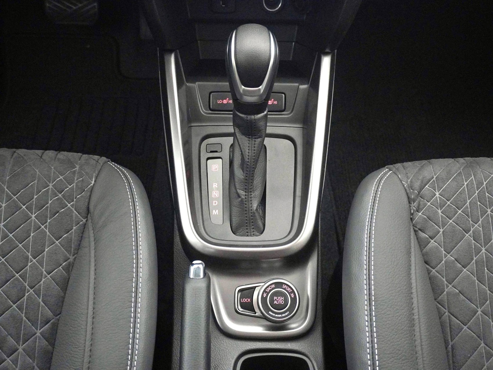 SUZUKI Vitara 1.4 T Compact Top Hybrid 4x4-image-16