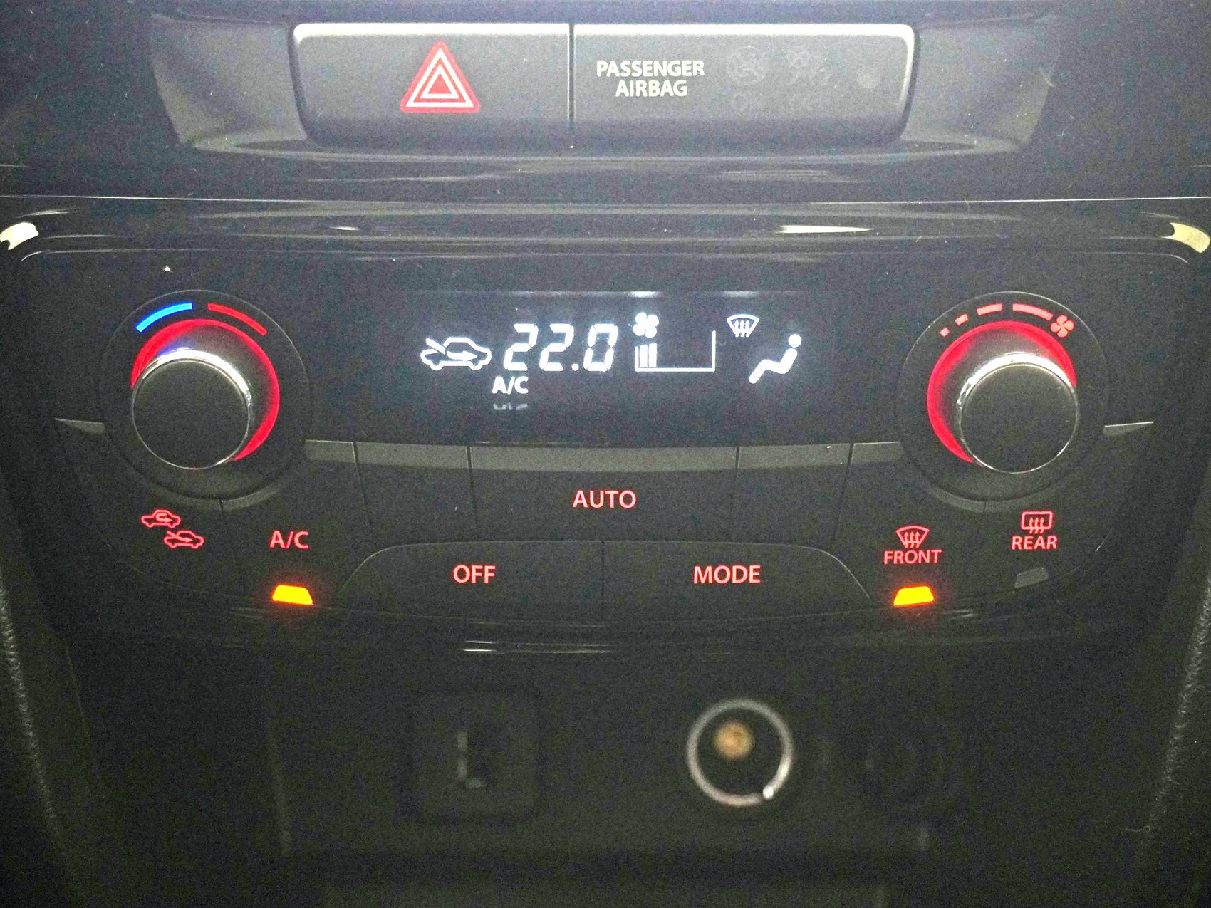 SUZUKI Vitara 1.4 T Compact Top Hybrid 4x4-image-15