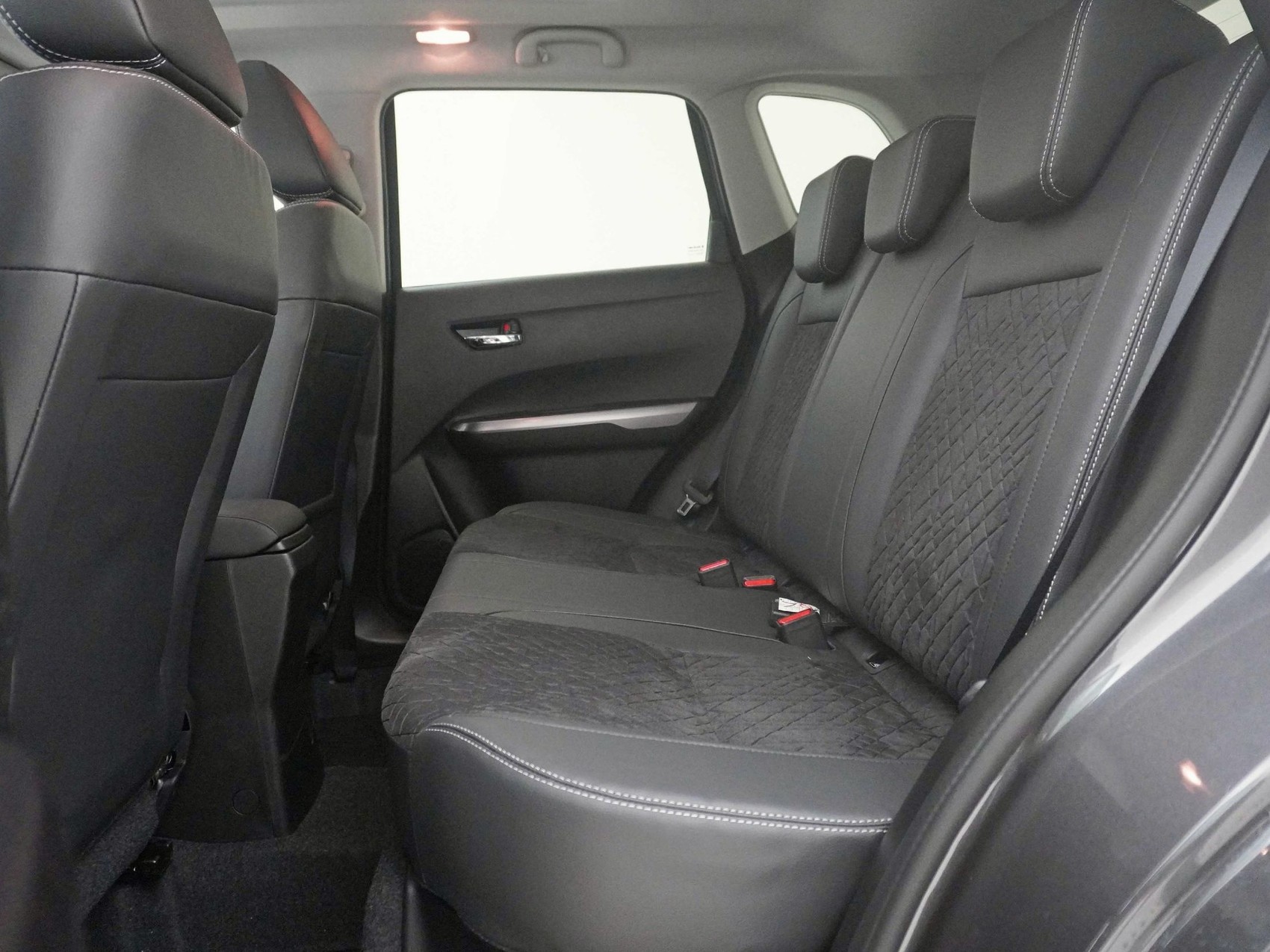 SUZUKI Vitara 1.4 T Compact Top Hybrid 4x4-image-18