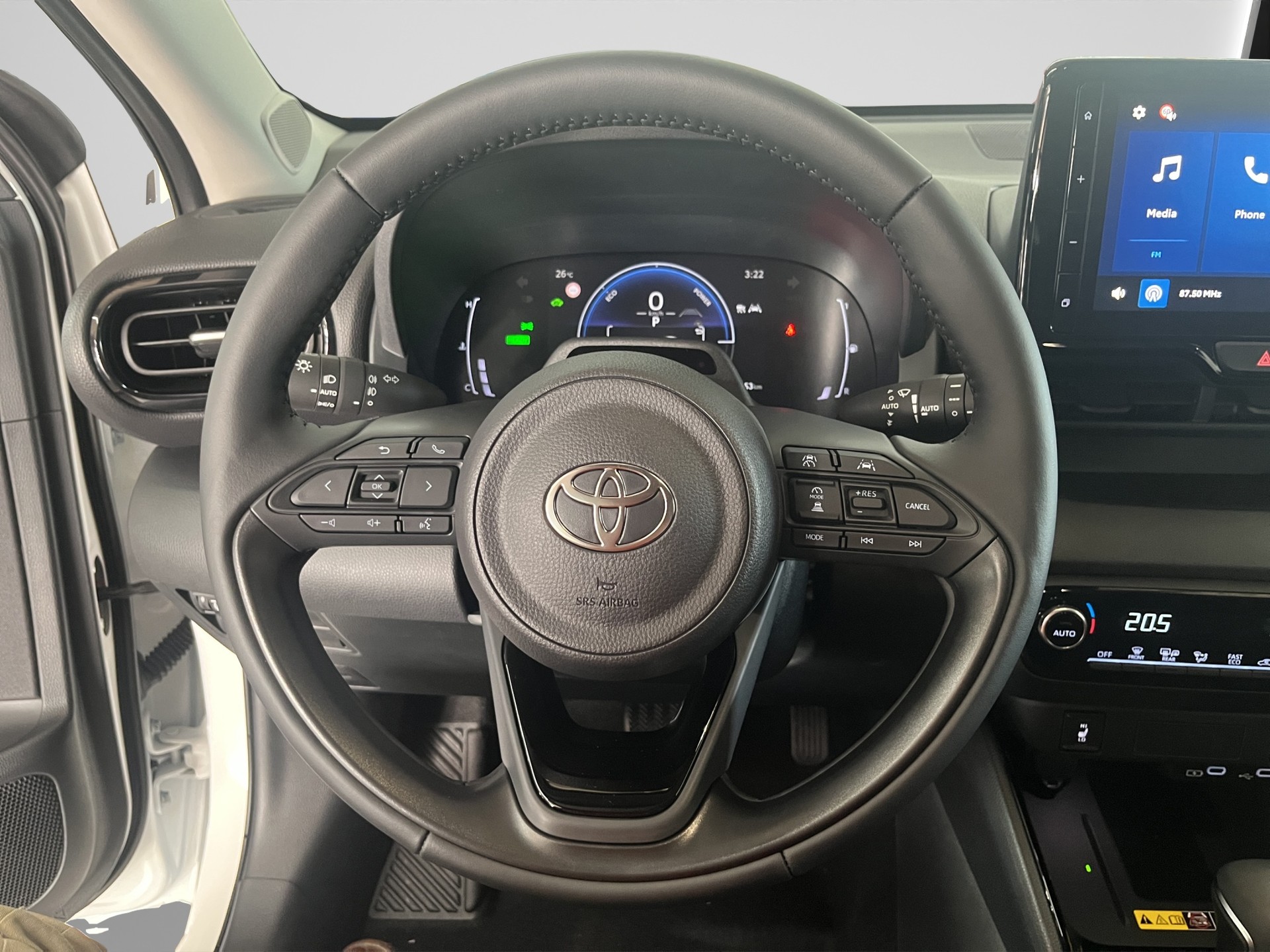 TOYOTA Yaris 1.5 VVT-i HSD Trend-image-8