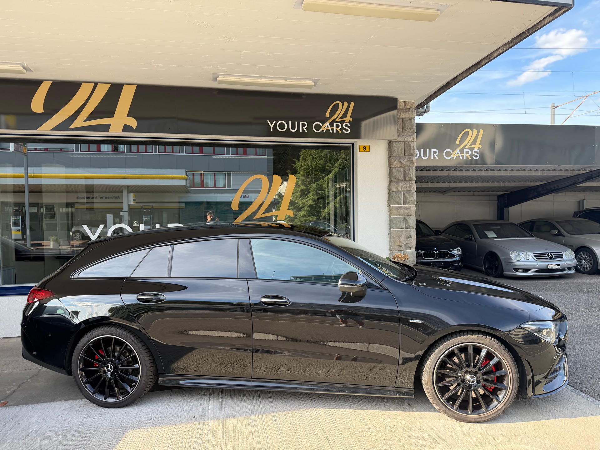 MERCEDES-BENZ CLA Shooting Brake 220 d 4Matic AMG Line-showroom-element-3