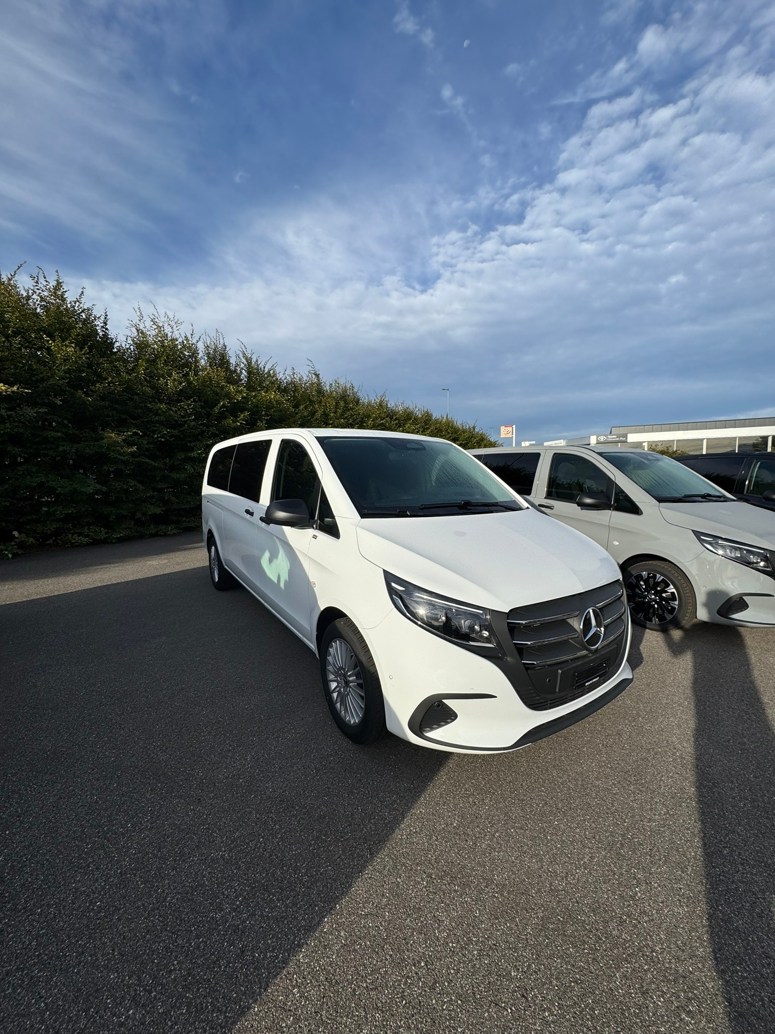 MERCEDES-BENZ Vito 116 CDI Extralang Tourer 9G-Tronic 4M Pro-image-2