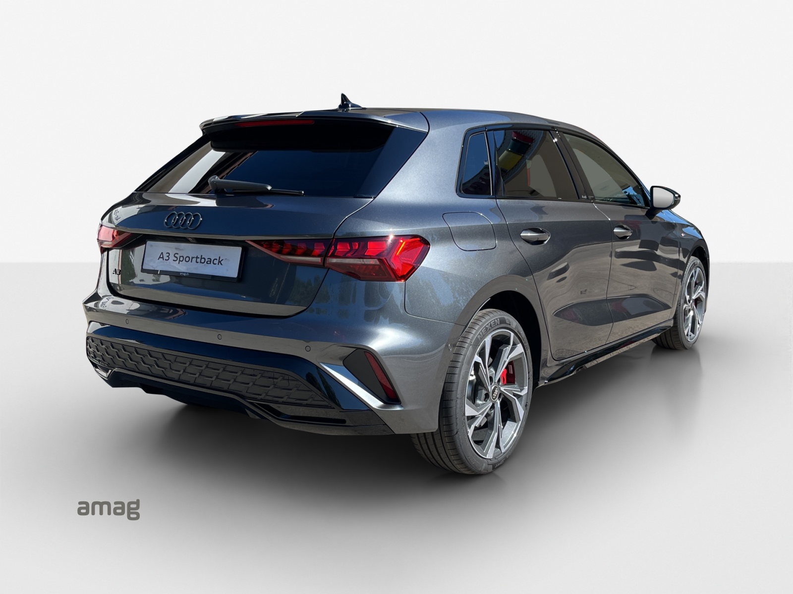 AUDI A3 Sportback TFSI e 200 kW S line Attraction S tronic-image-4