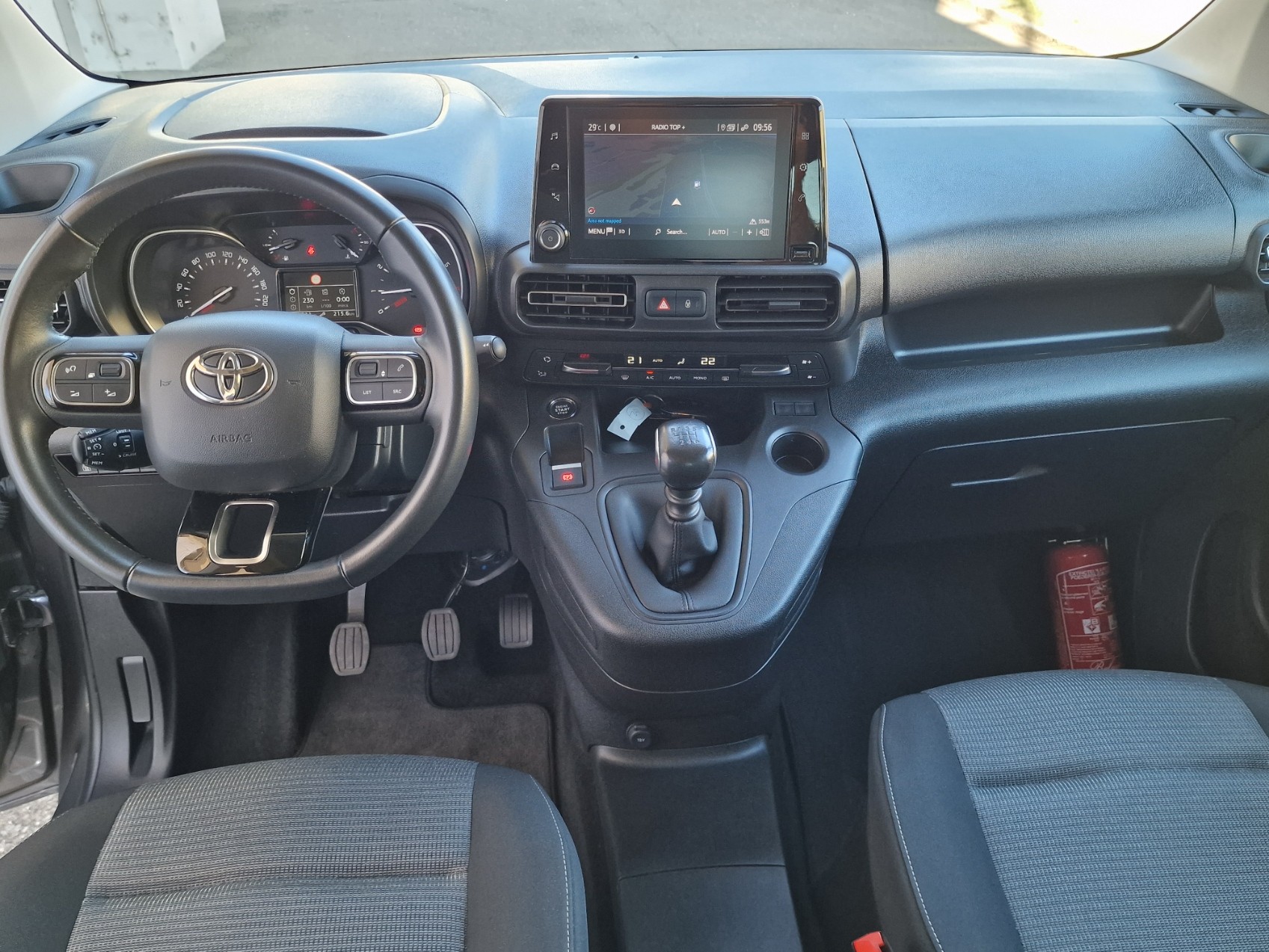 TOYOTA Proace City Verso 1.2 Combi Medium-image-11