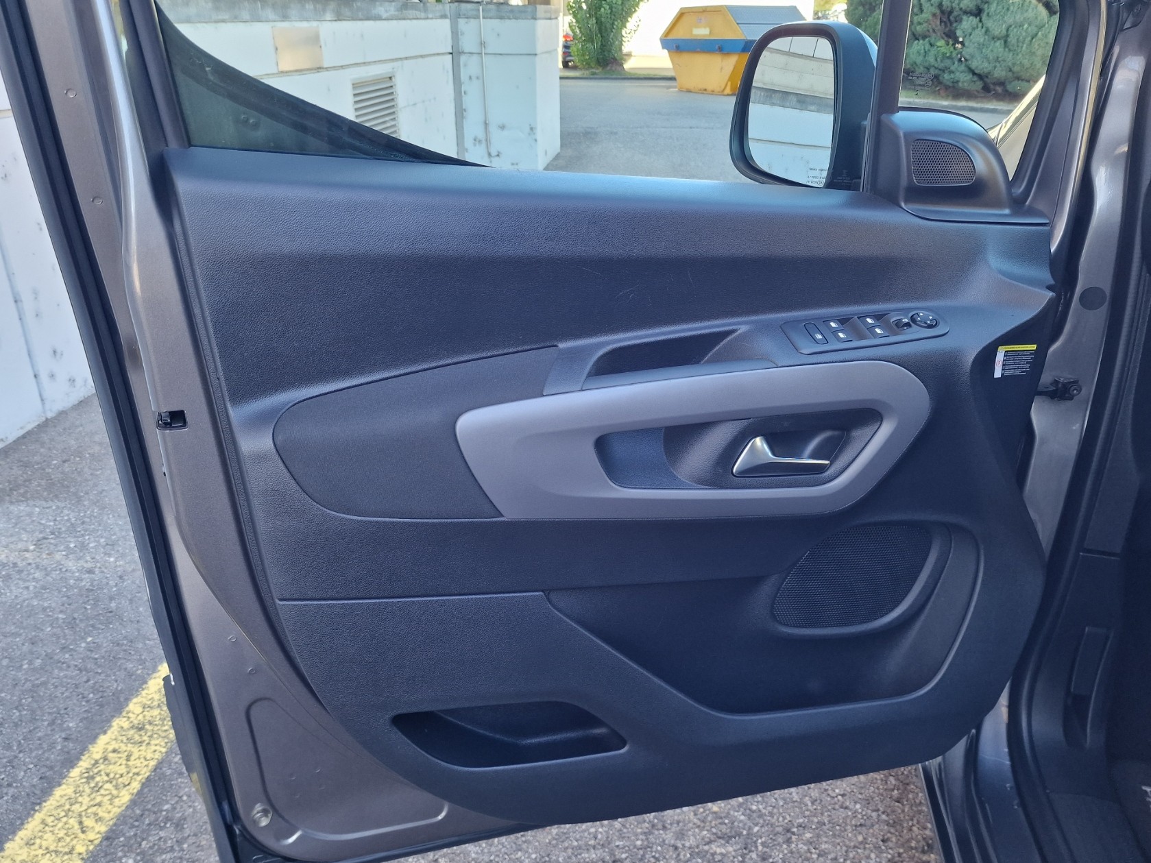 TOYOTA Proace City Verso 1.2 Combi Medium-image-6