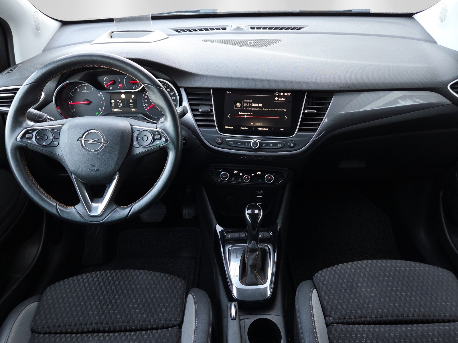 OPEL Crossland X 1.2i Ultimate Automatik-image-12