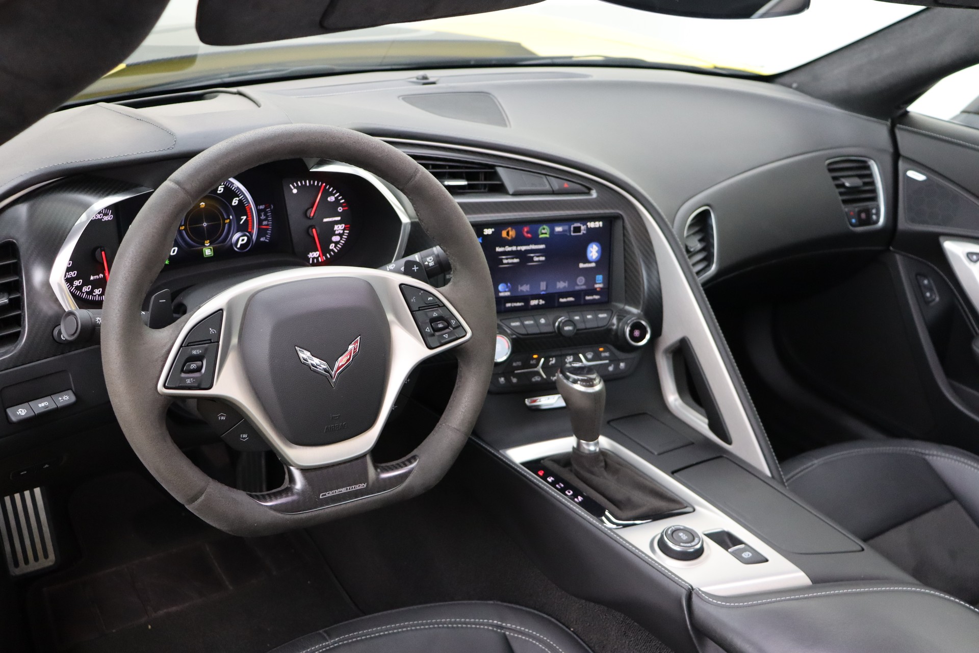 CHEVROLET Corvette Coupé Z06 3LZ Automatic-image-17