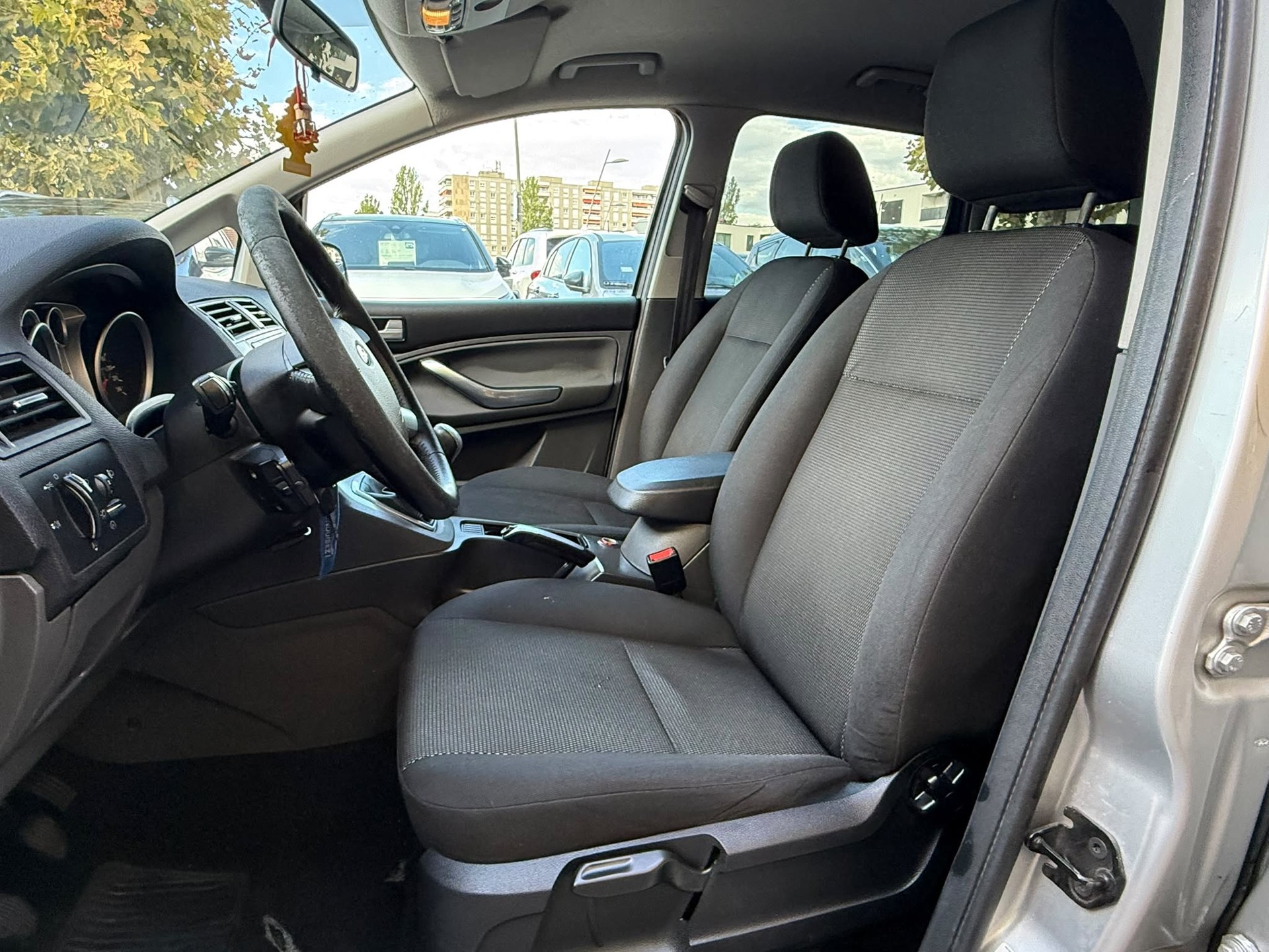 FORD C-Max 1.8 16V Carving-image-13