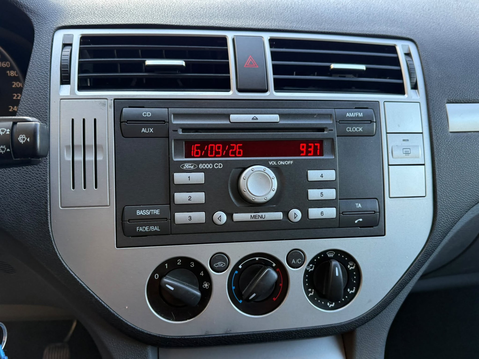 FORD C-Max 1.8 16V Carving-image-14