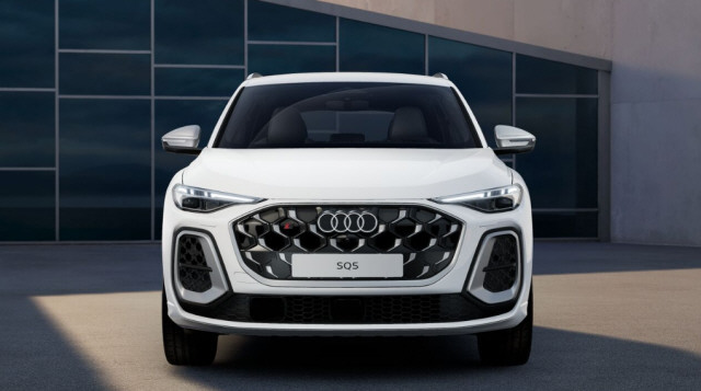 AUDI SQ5 TFSI quattro S-tronic-image-4