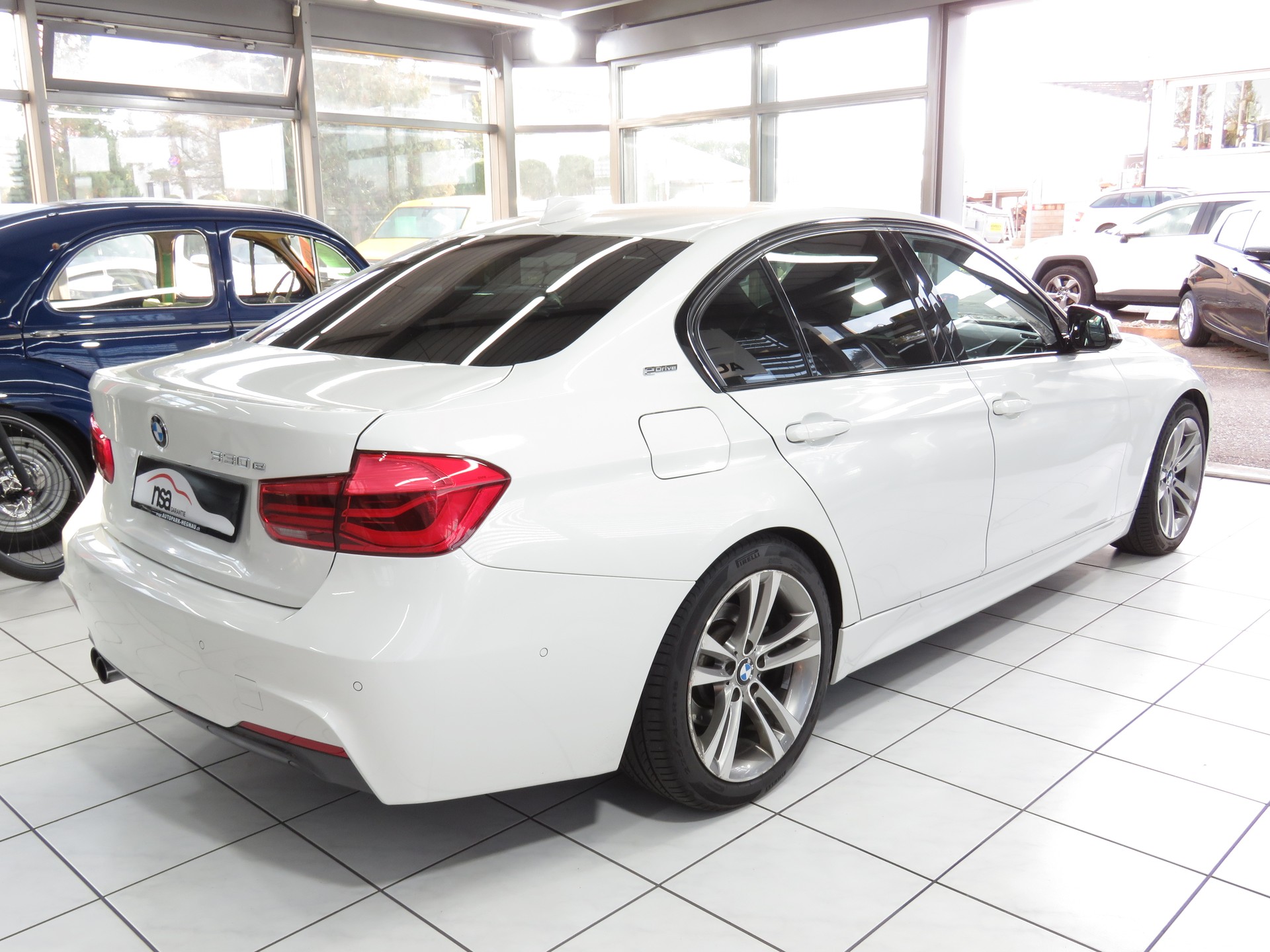 BMW 330e iPerformance M Sport Steptronic-image-3