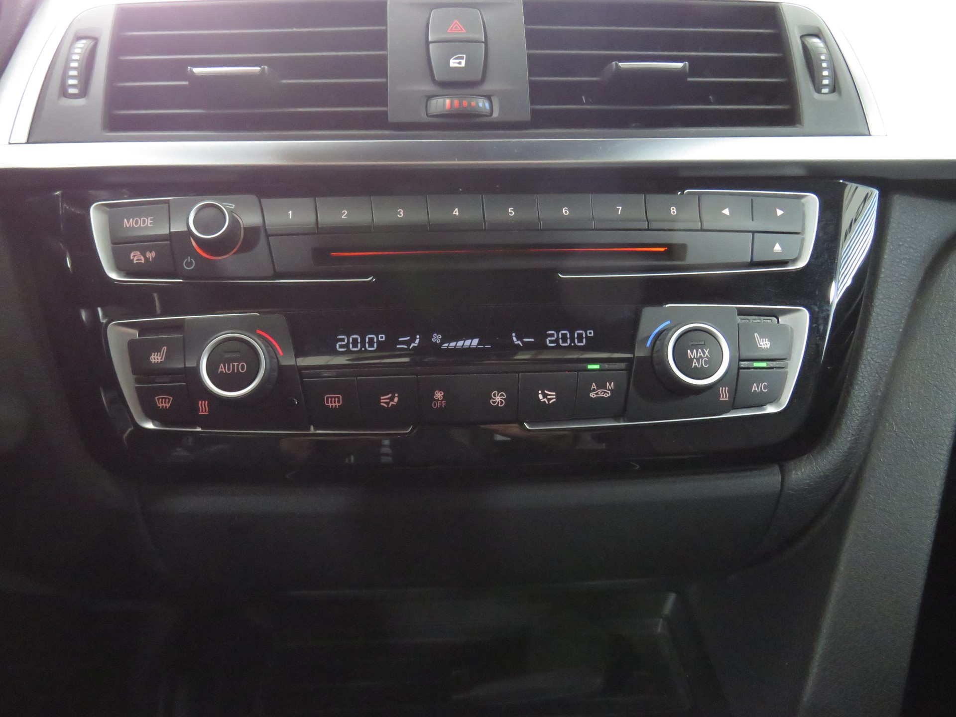 BMW 330e iPerformance M Sport Steptronic-image-19