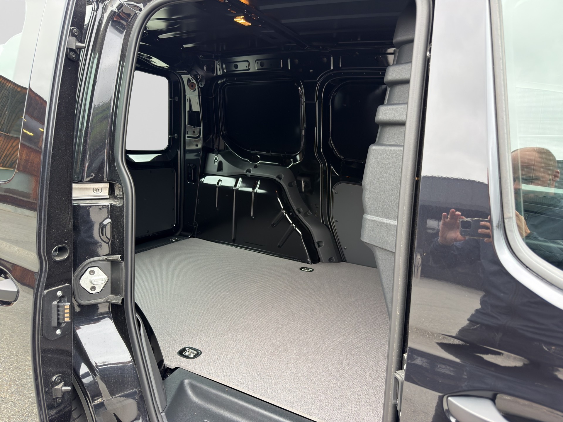 FORD Transit Connect Kasten 2.0 EcoBlue Trend AWD-image-12
