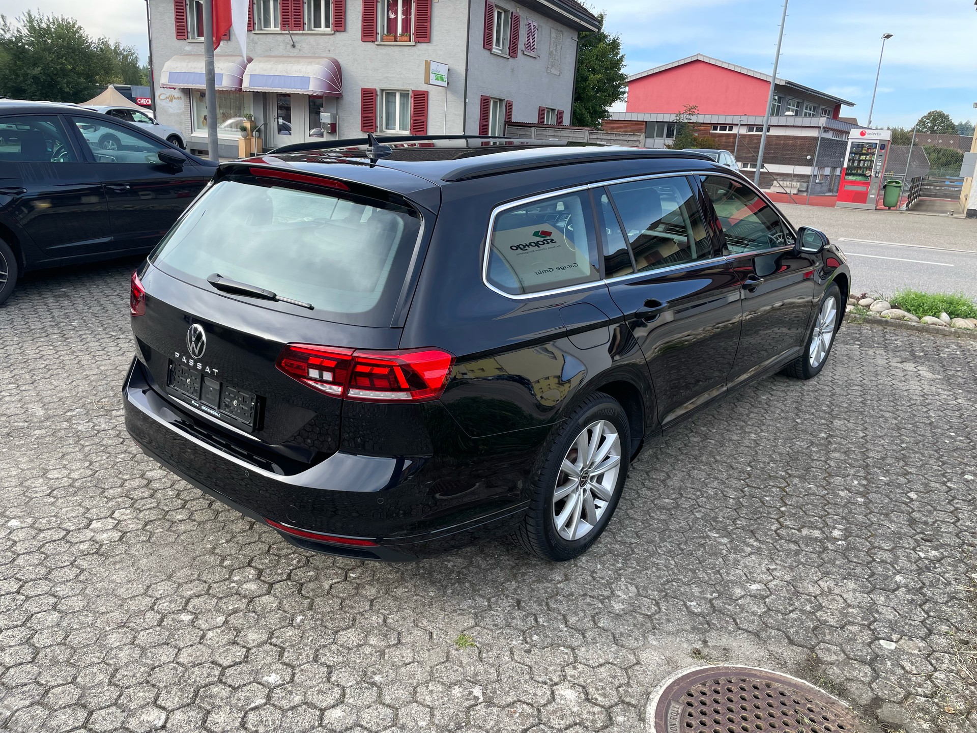 VW Passat 2.0 TDI BMT Business 4Motion DSG-image-4