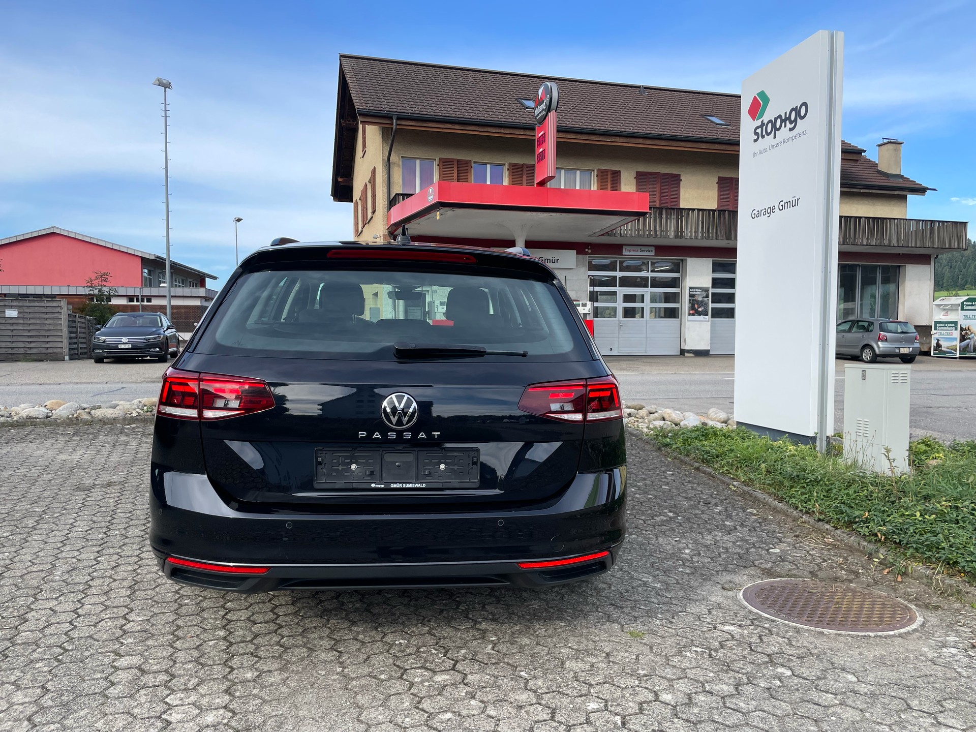 VW Passat 2.0 TDI BMT Business 4Motion DSG-image-5