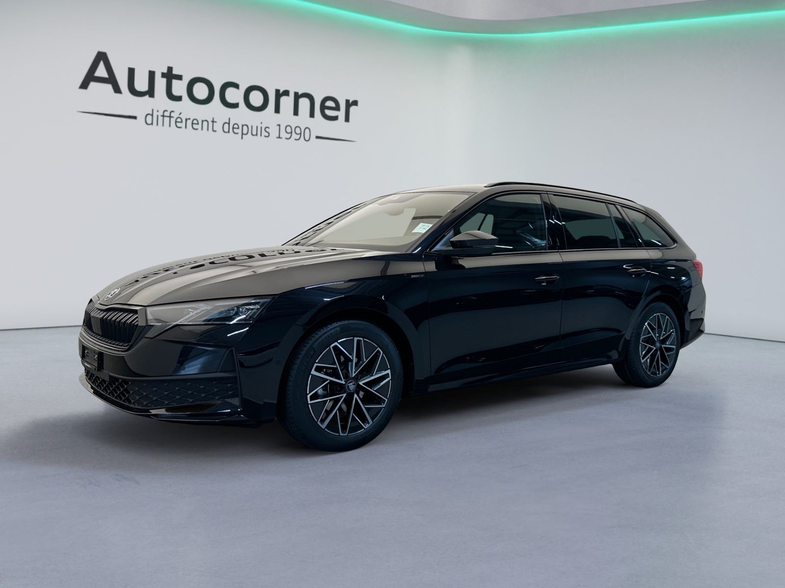 SKODA Octavia Combi 1.5 TSI mHEV DSG Dynamic