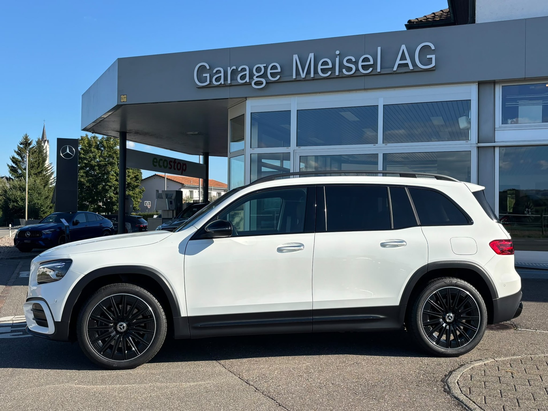 MERCEDES-BENZ GLB 250 AMG-Line 4Matic-image-5