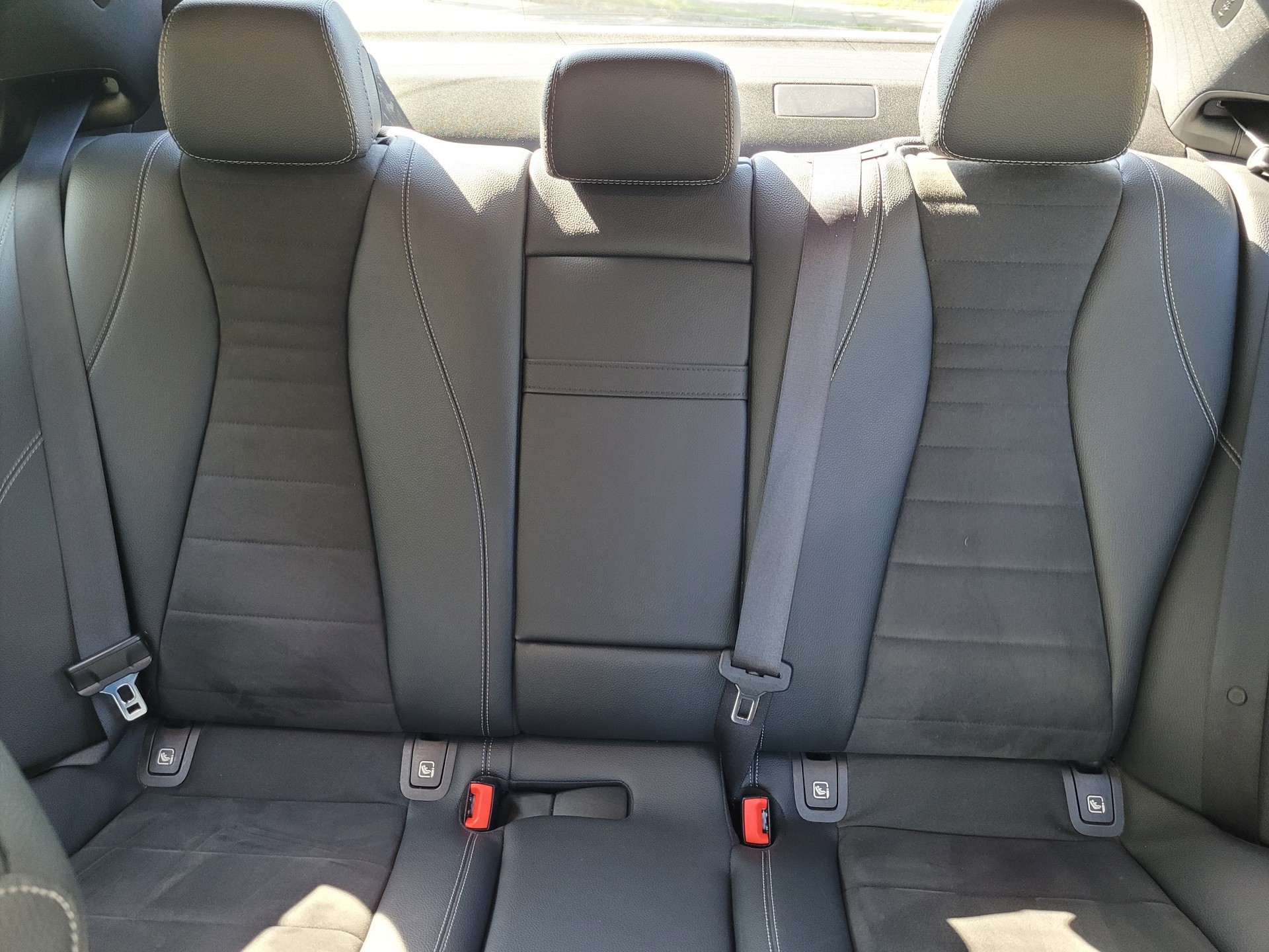MERCEDES-BENZ E 450 AMG Line 4matic-image-4