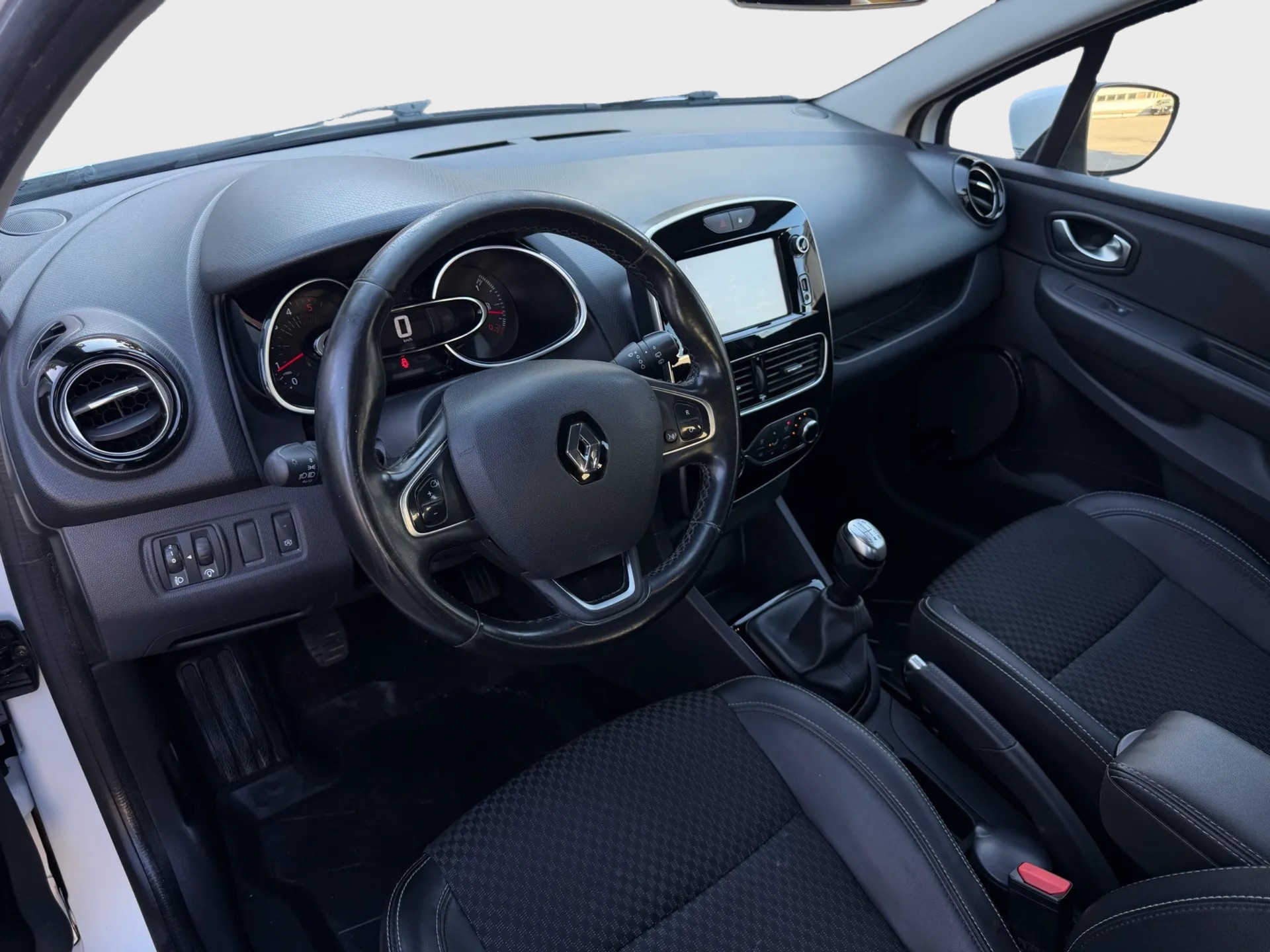 RENAULT Clio Grandtour 1.5 dCi Business Line-image-8