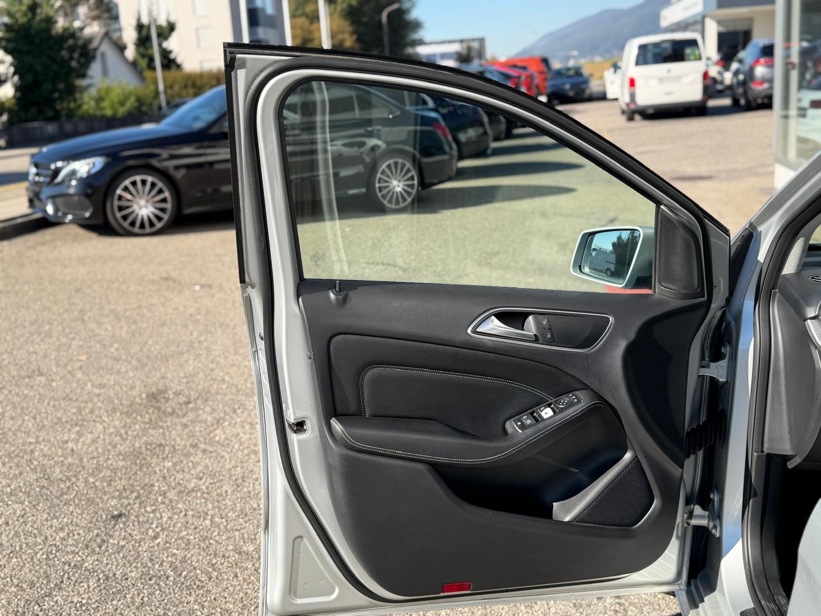 MERCEDES-BENZ B 200 CDI Urban 7G-DCT-image-6