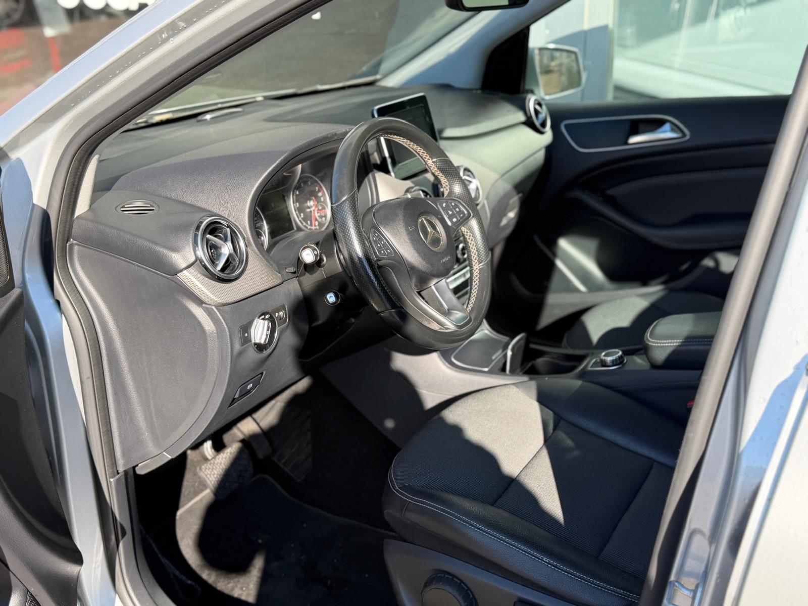 MERCEDES-BENZ B 200 CDI Urban 7G-DCT-image-7