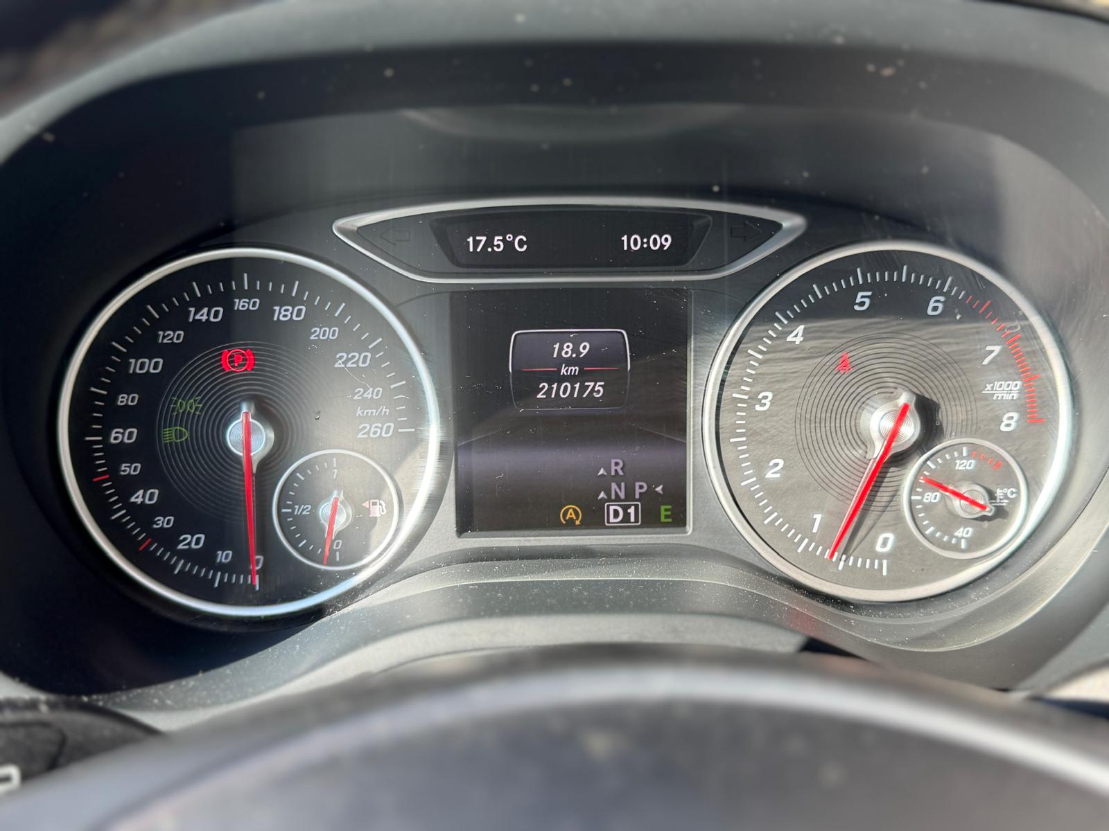 MERCEDES-BENZ B 200 CDI Urban 7G-DCT-image-9