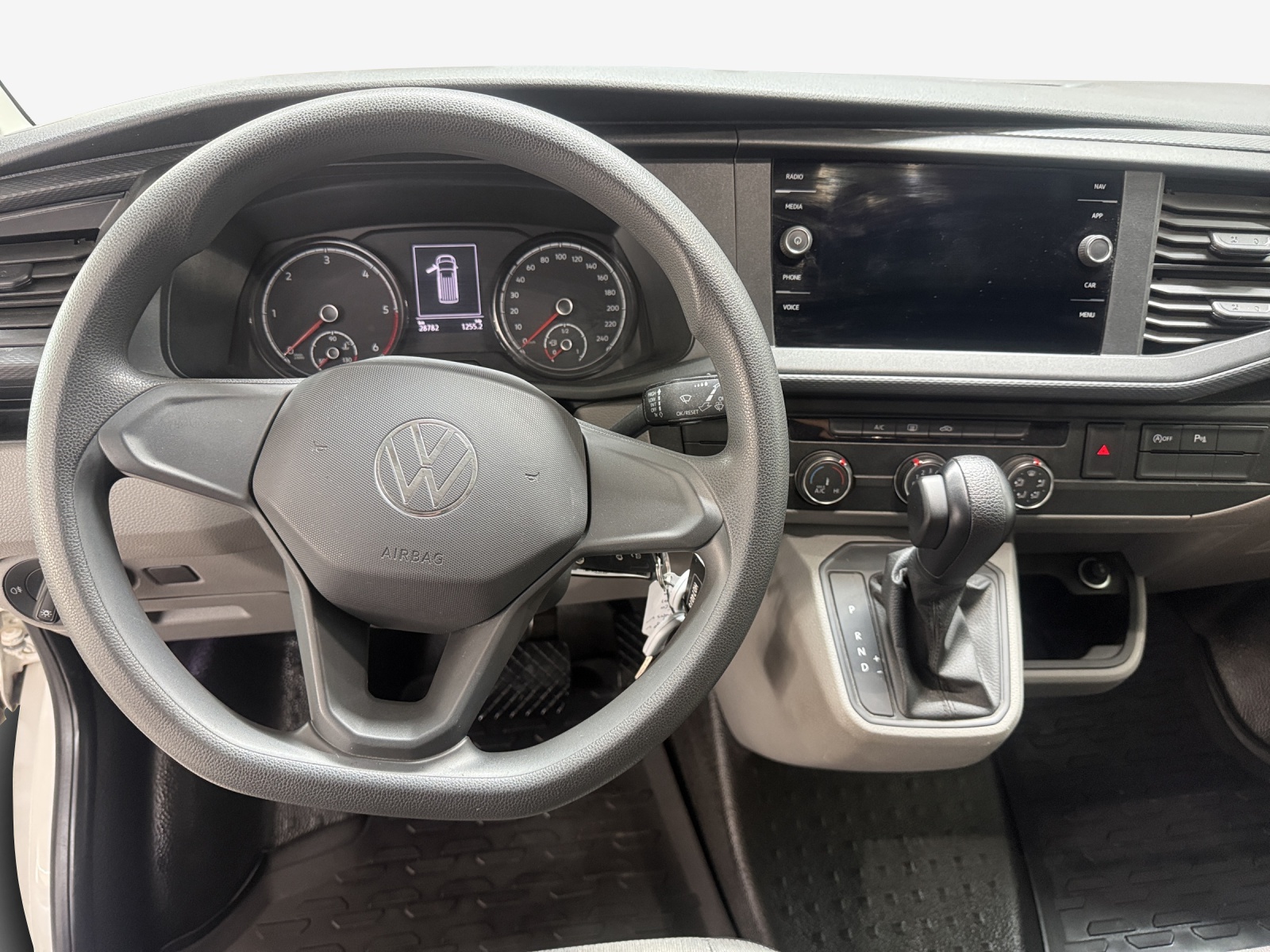 VW T6.1 2.0 TDI DSG-image-8