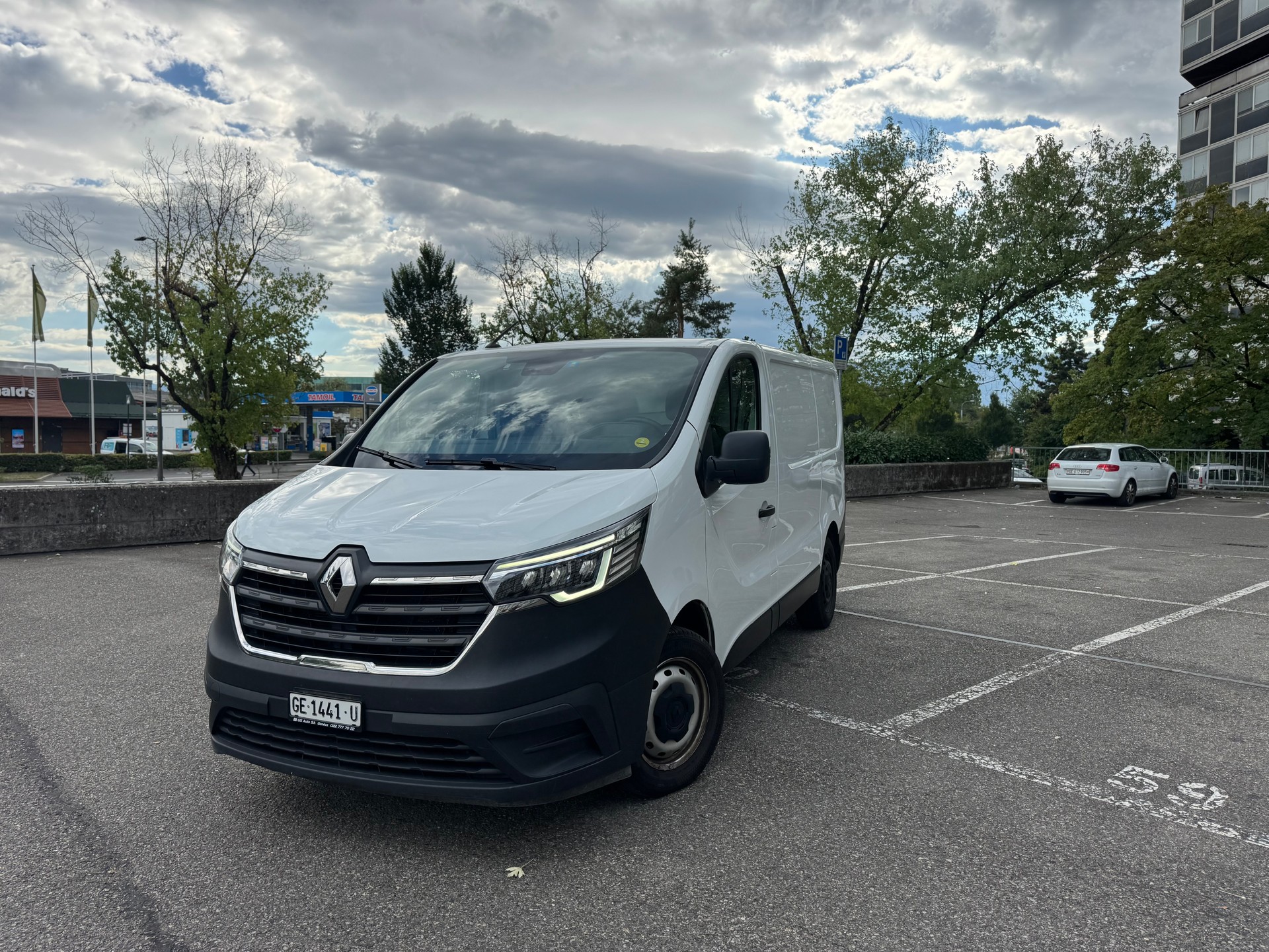 RENAULT Trafic 2.0 Blue dCi110 Access L1H1-image-0