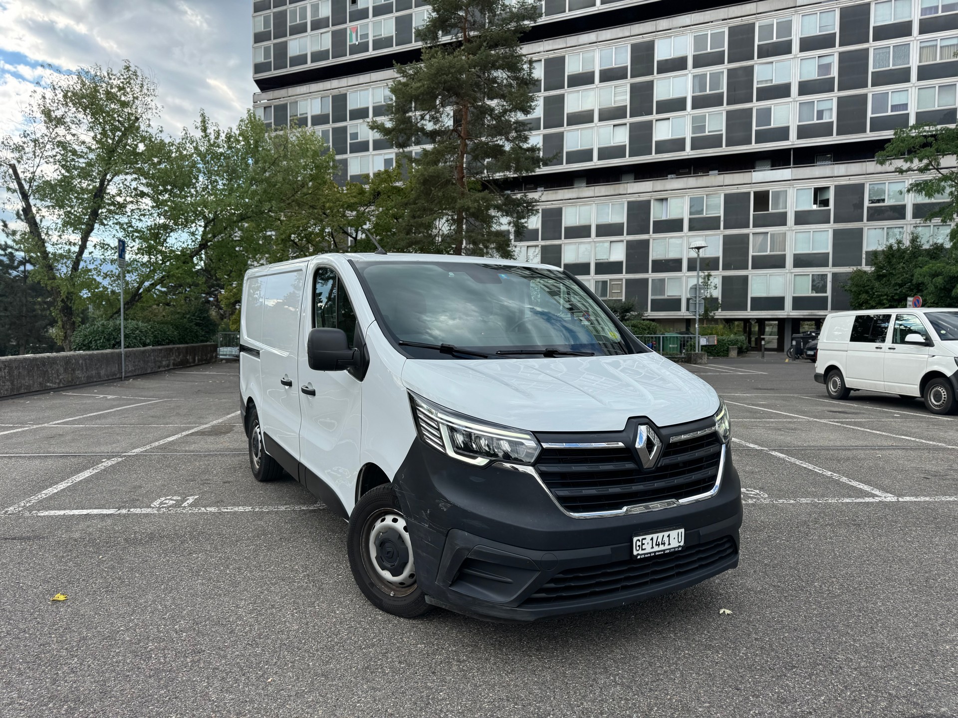 RENAULT Trafic 2.0 Blue dCi110 Access L1H1-image-1