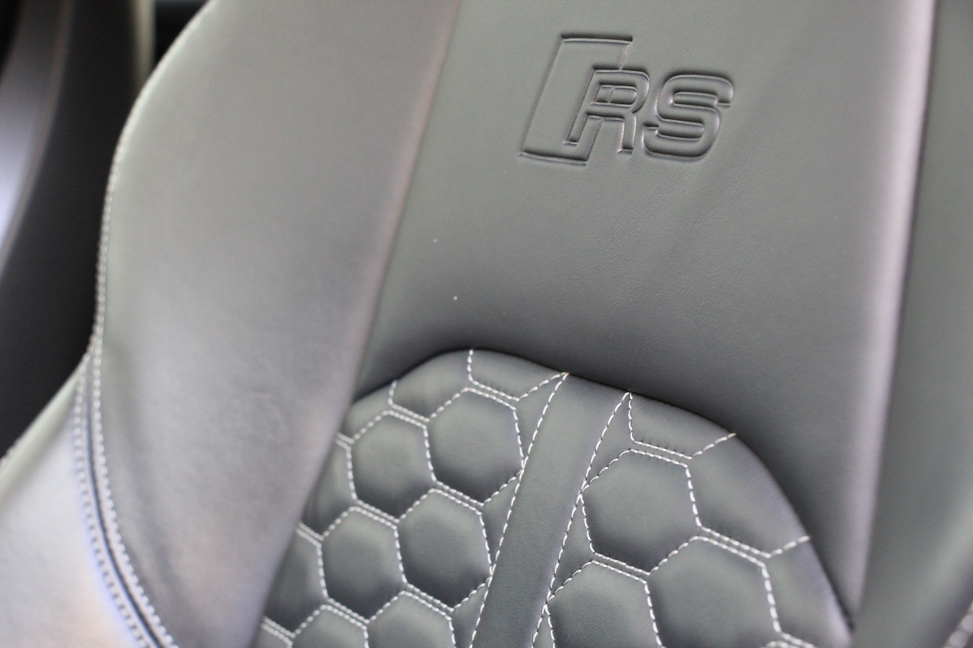 AUDI RS4 Avant 2.9 TFSI quattro tiptronic-image-12
