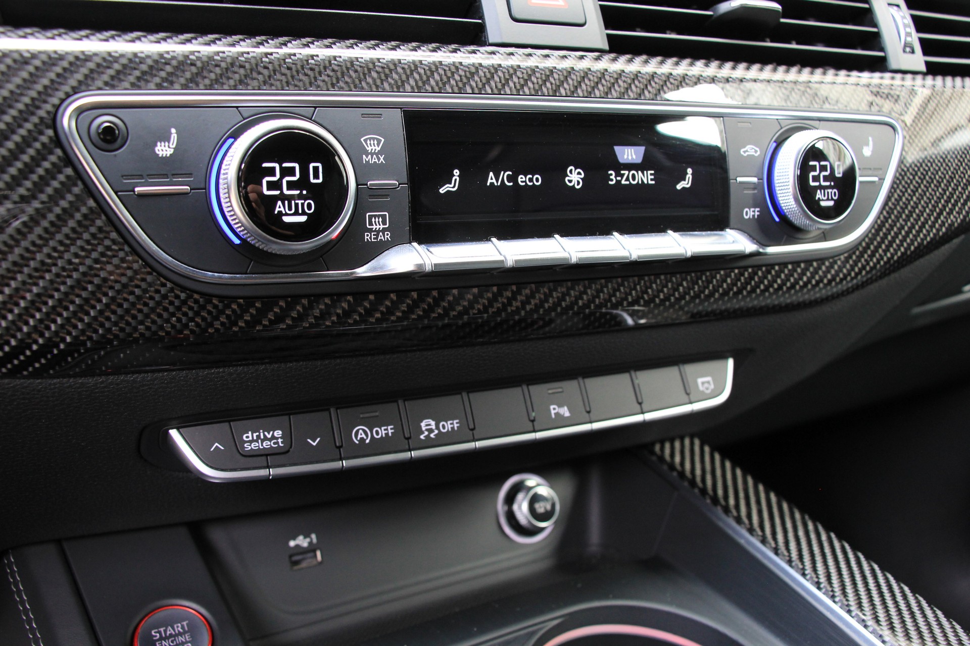 AUDI RS4 Avant 2.9 TFSI quattro tiptronic-image-22