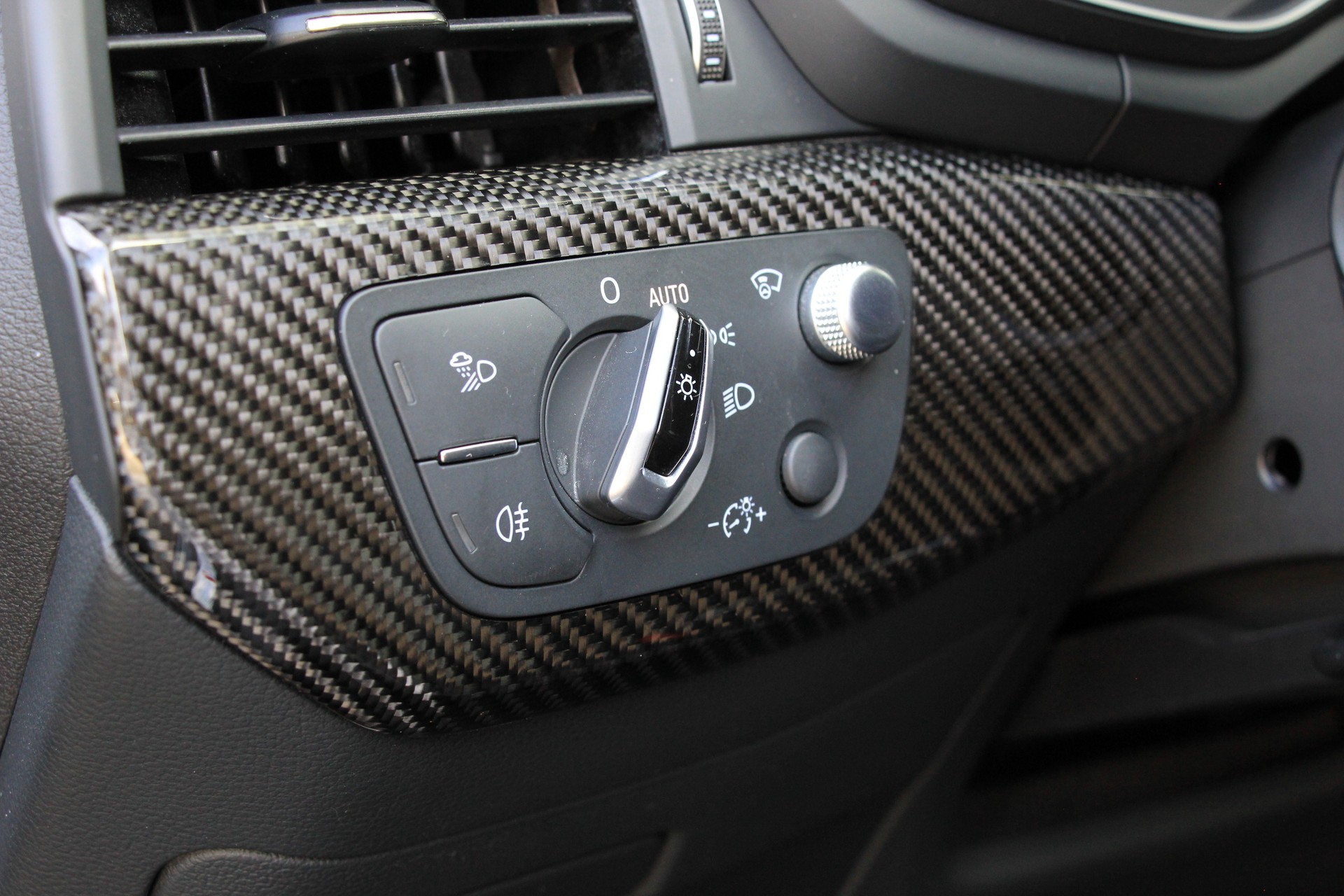 AUDI RS4 Avant 2.9 TFSI quattro tiptronic-image-7