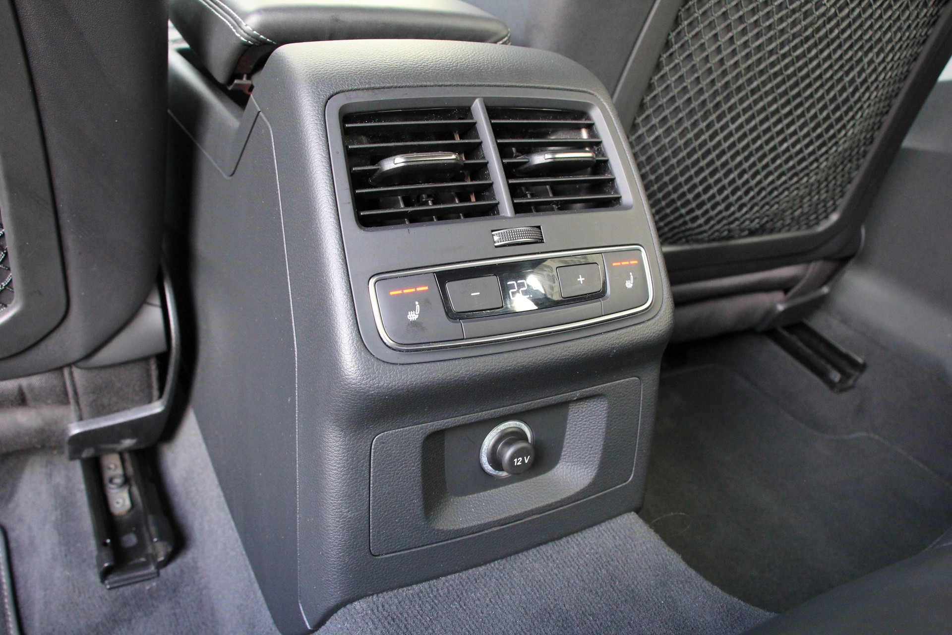 AUDI RS4 Avant 2.9 TFSI quattro tiptronic-image-23