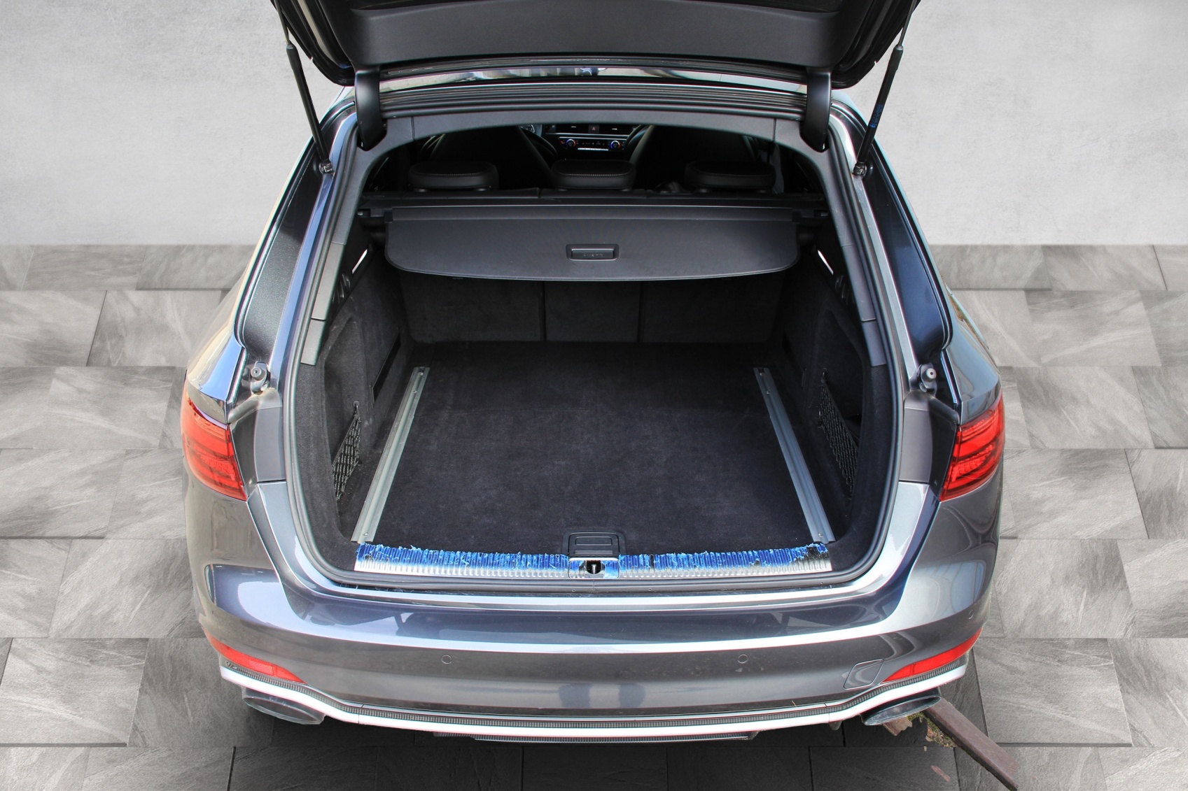 AUDI RS4 Avant 2.9 TFSI quattro tiptronic-image-29