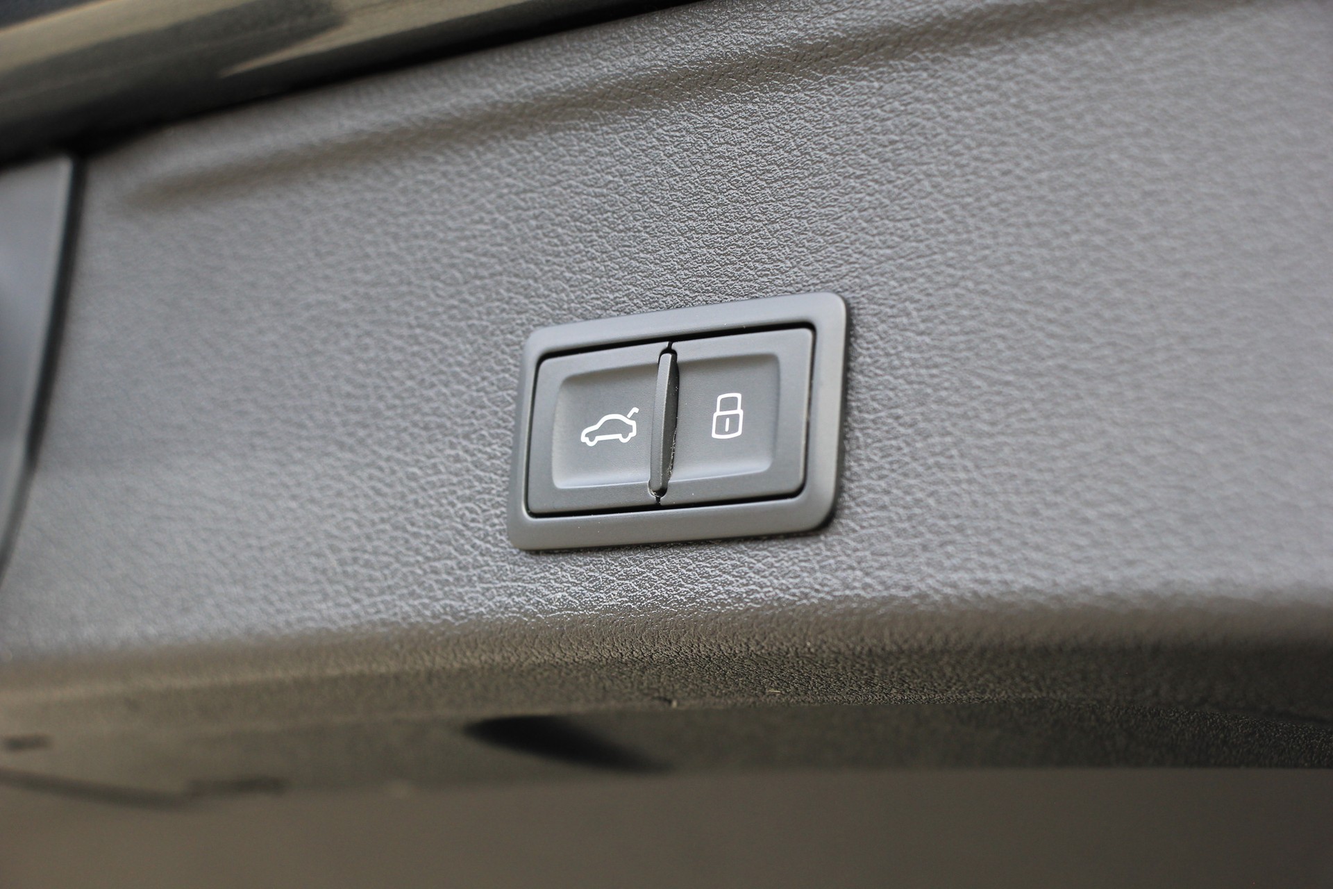 AUDI RS4 Avant 2.9 TFSI quattro tiptronic-image-28