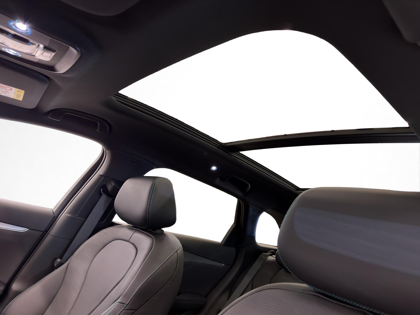 BYD Seal 6 DM-i Touring Comfort-image-16