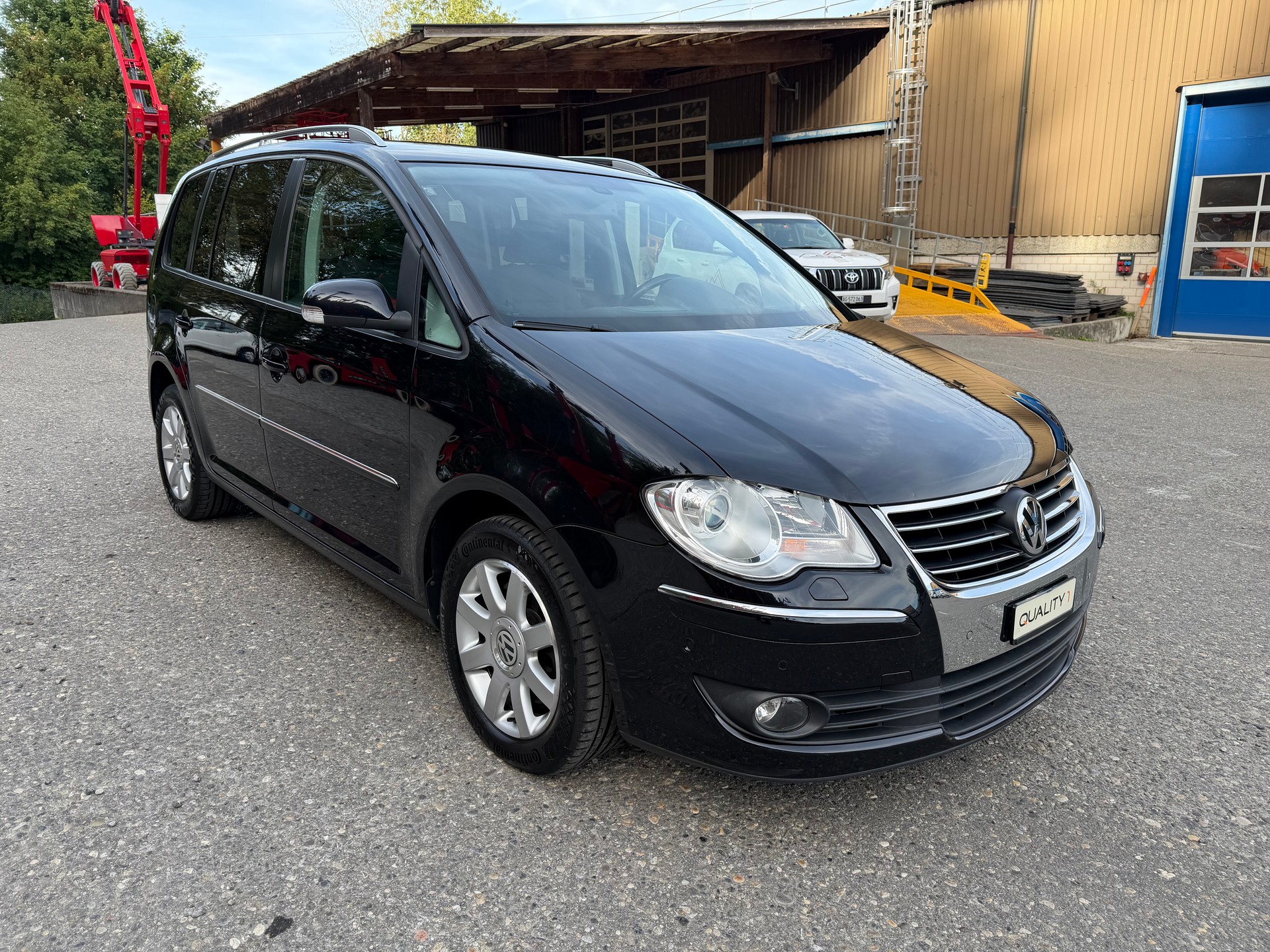VW Touran 1.4 TSI Highline DSG-image-2