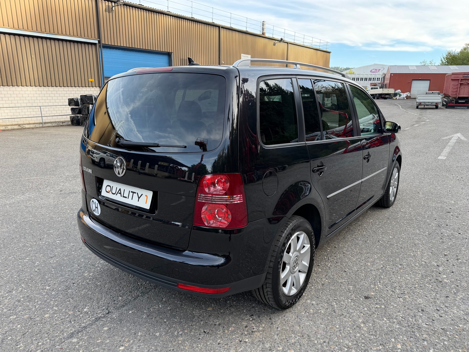 VW Touran 1.4 TSI Highline DSG-image-3