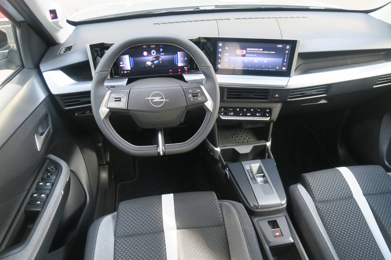 OPEL Frontera 1.2 T HEV 145 GS / 8 Jahre Garantie-image-4