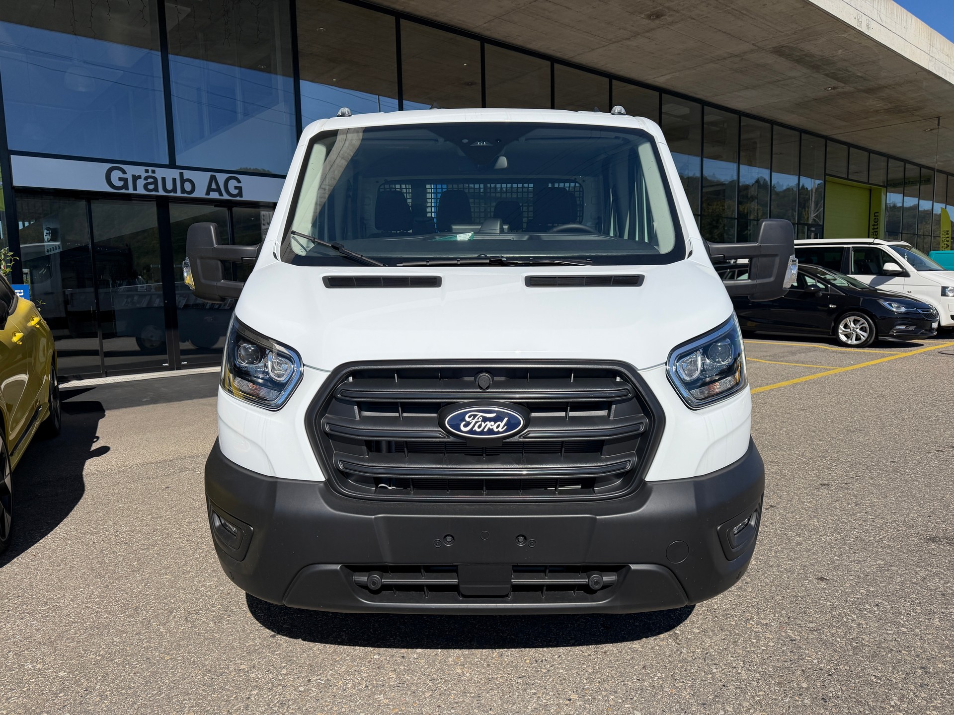 FORD Transit 350 L3 Trend 2.0 TDCi 165 4WD-image-1