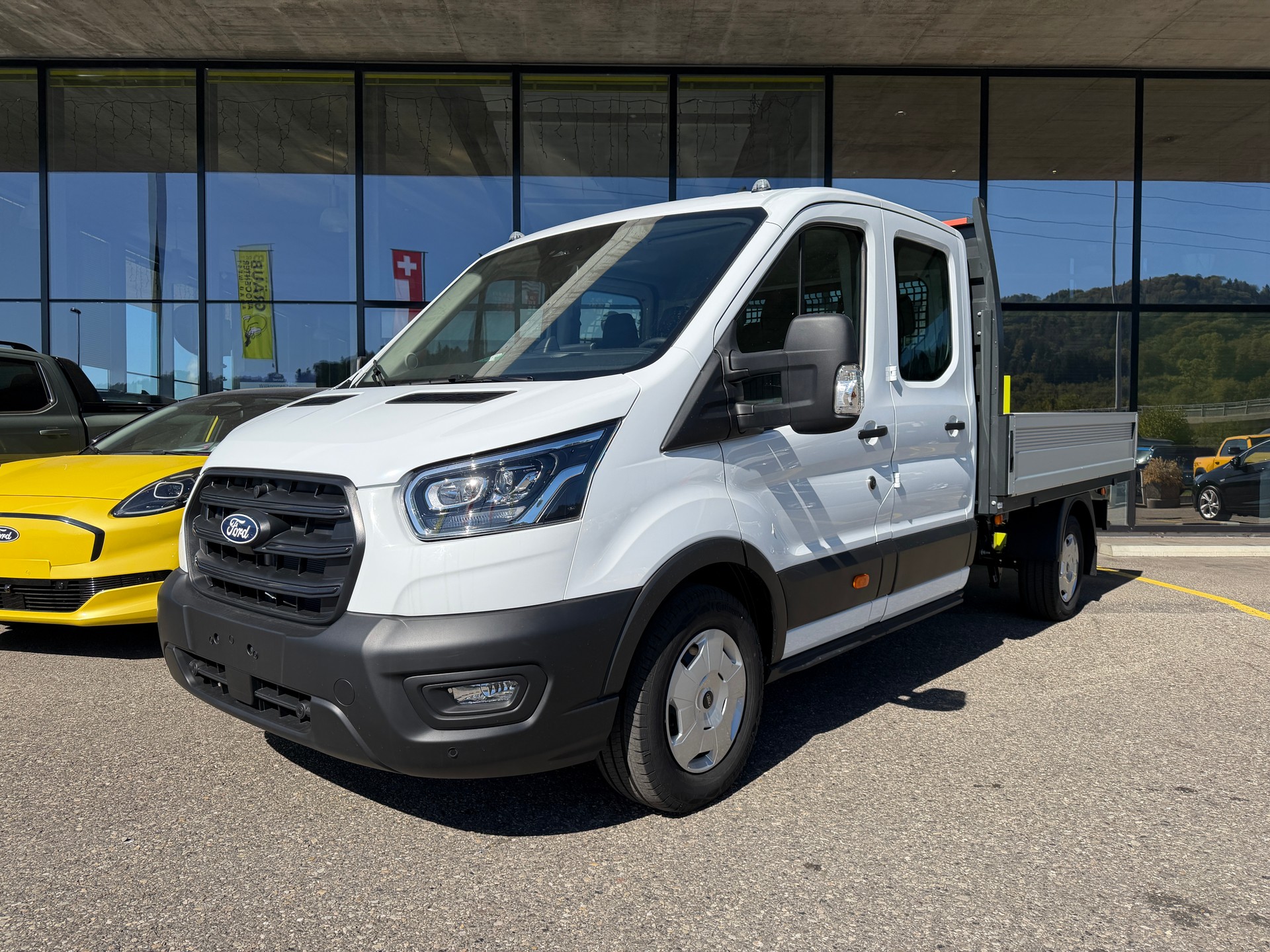 FORD Transit 350 L3 Trend 2.0 TDCi 165 4WD-image-0