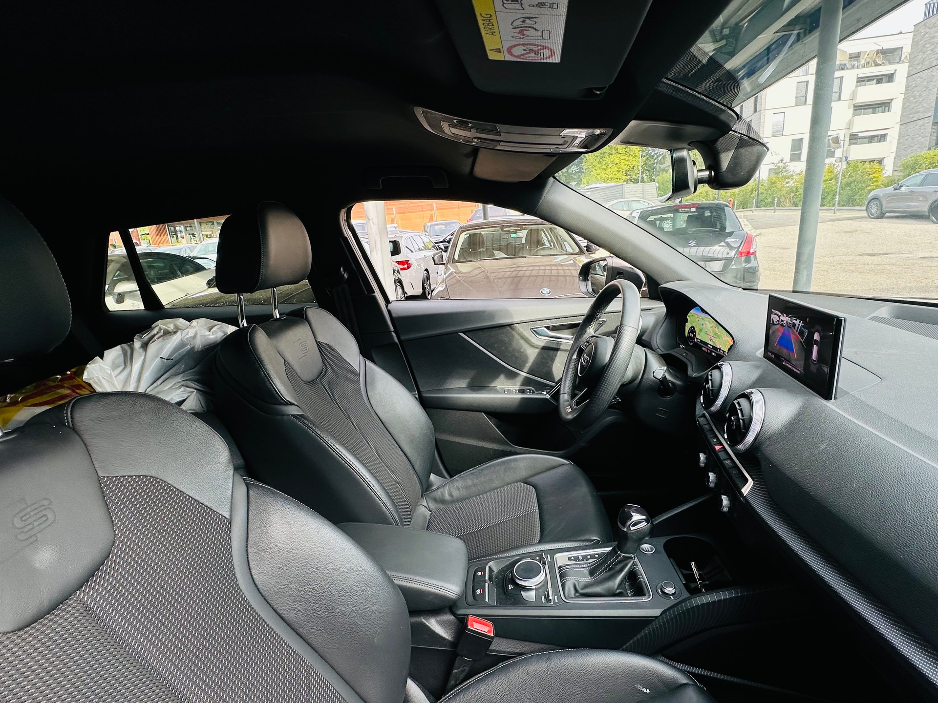 AUDI Q2 35 TFSI S line S-tronic-image-14